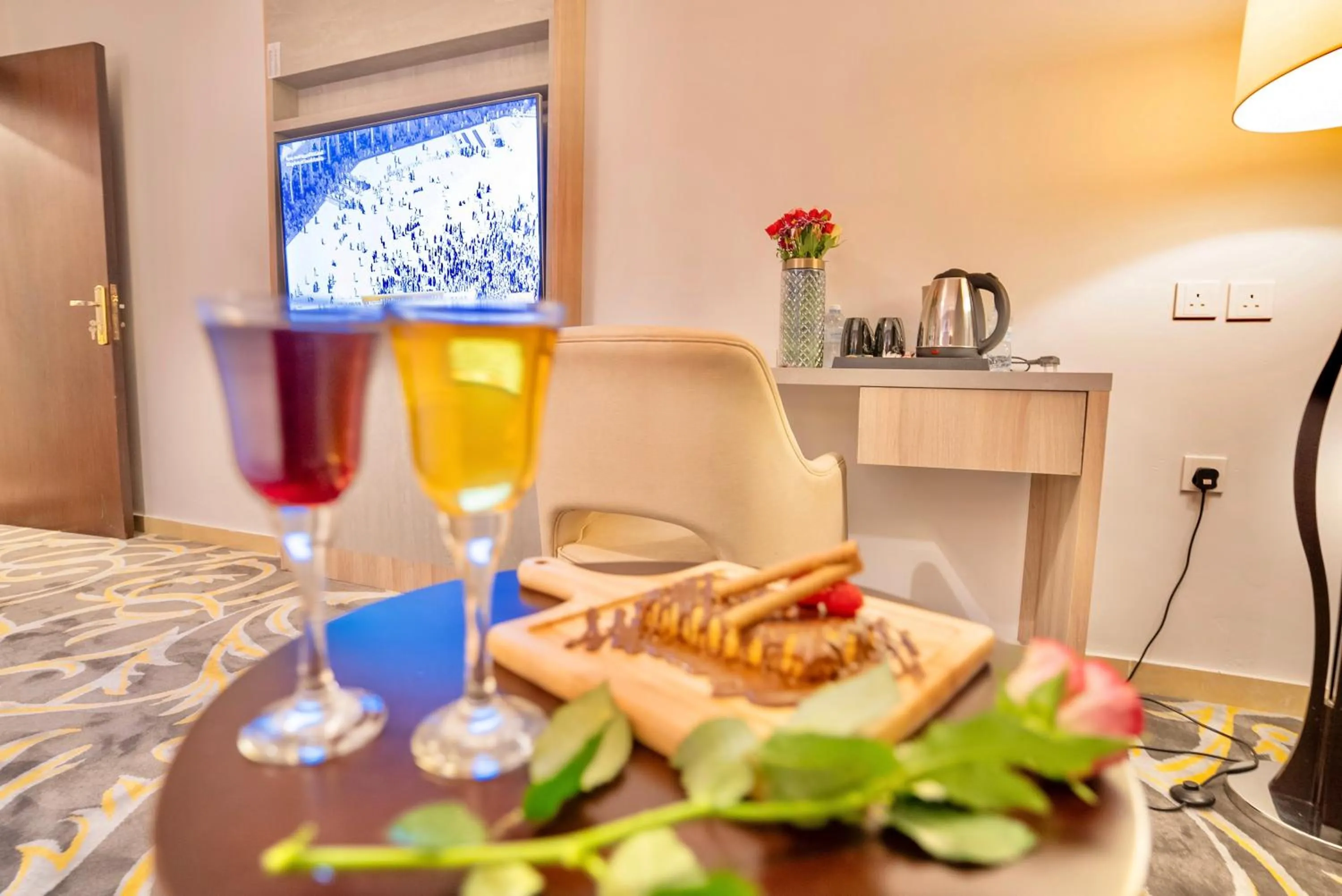 Food and drinks in Laten Suites Serviced Apartment Al Naseem