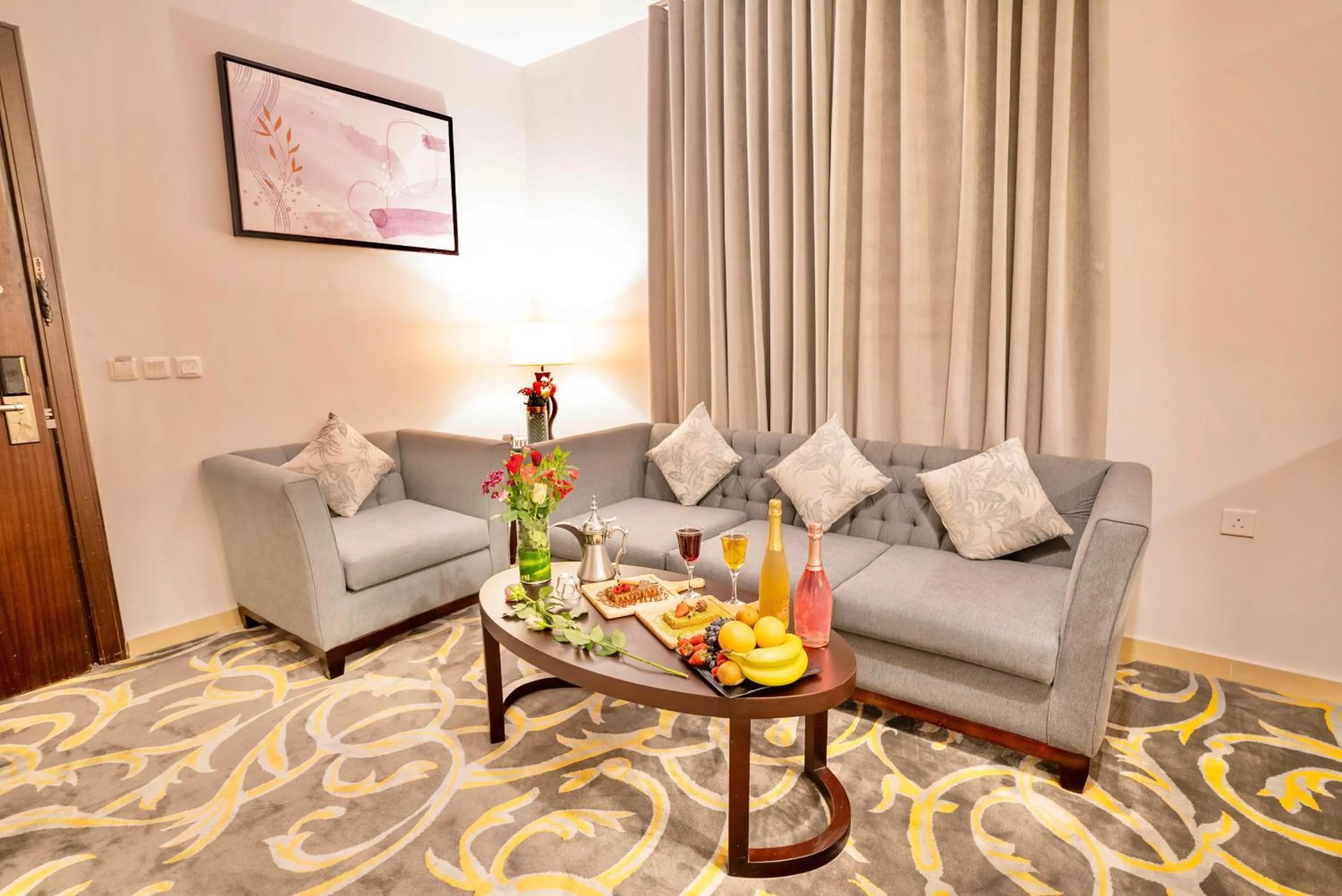 Living room in Laten Suites Serviced Apartment Al Naseem