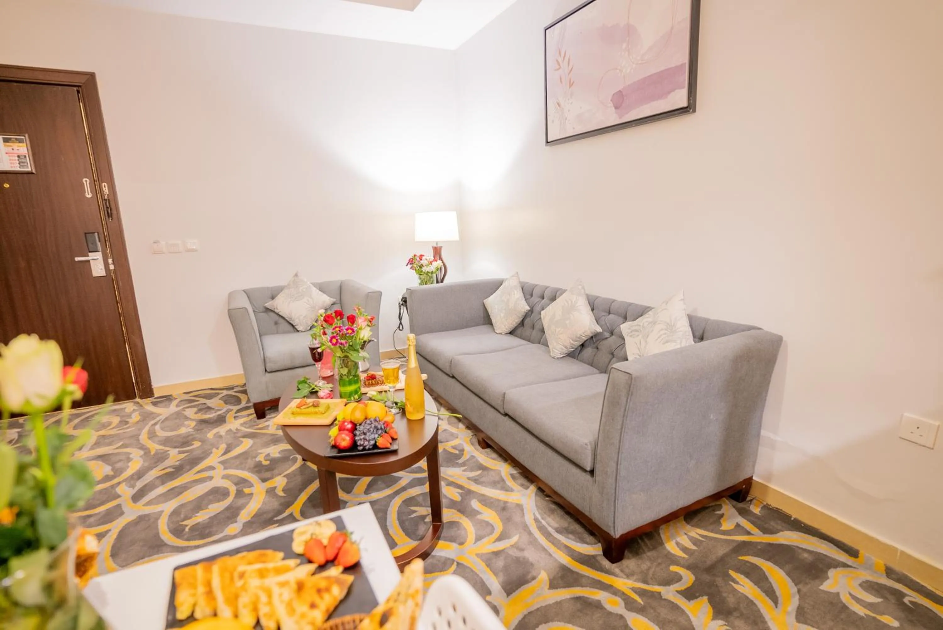 Living room in Laten Suites Serviced Apartment Al Naseem