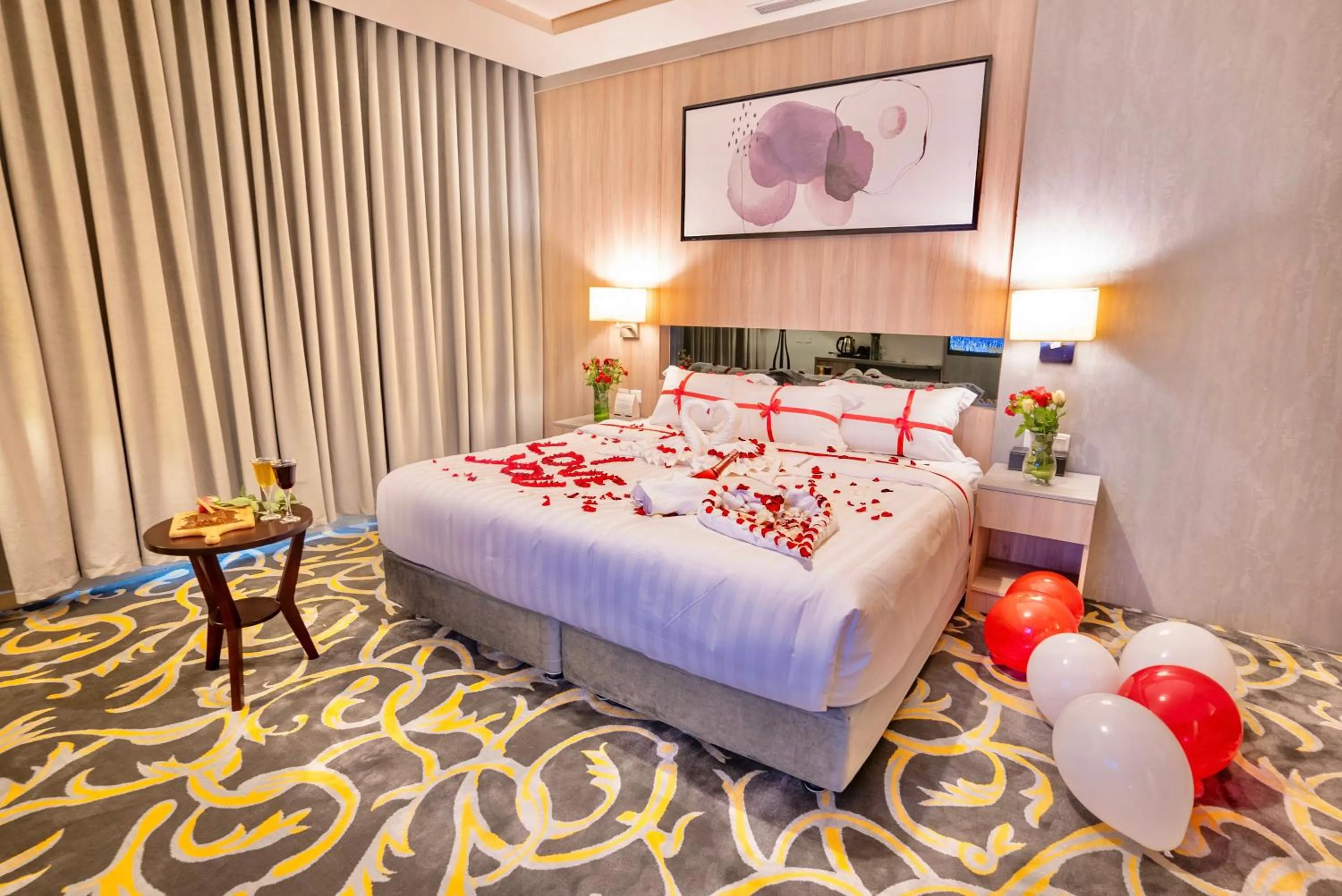 Photo of the whole room, Bed in Laten Suites Serviced Apartment Al Naseem