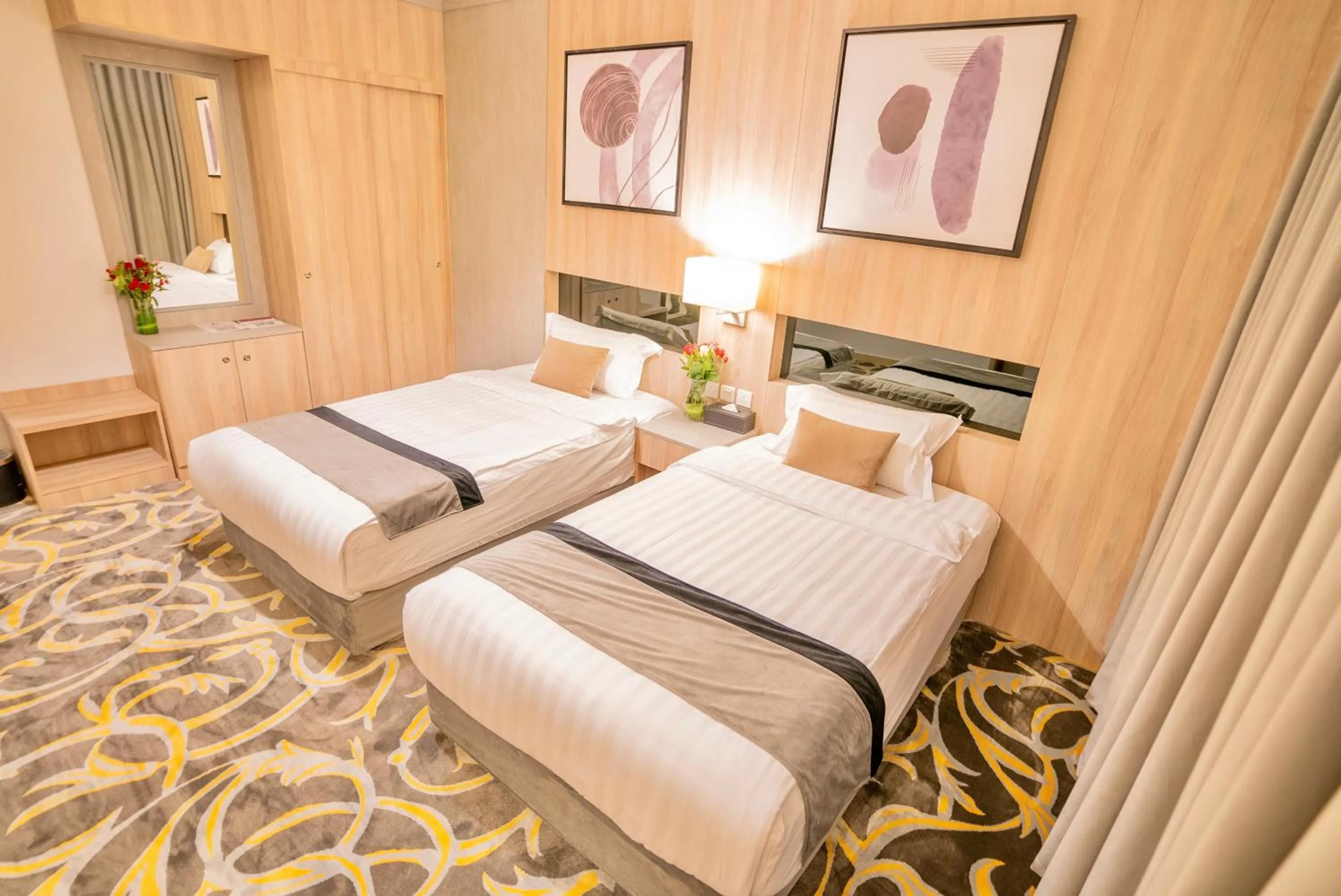 Bed in Laten Suites Serviced Apartment Al Naseem
