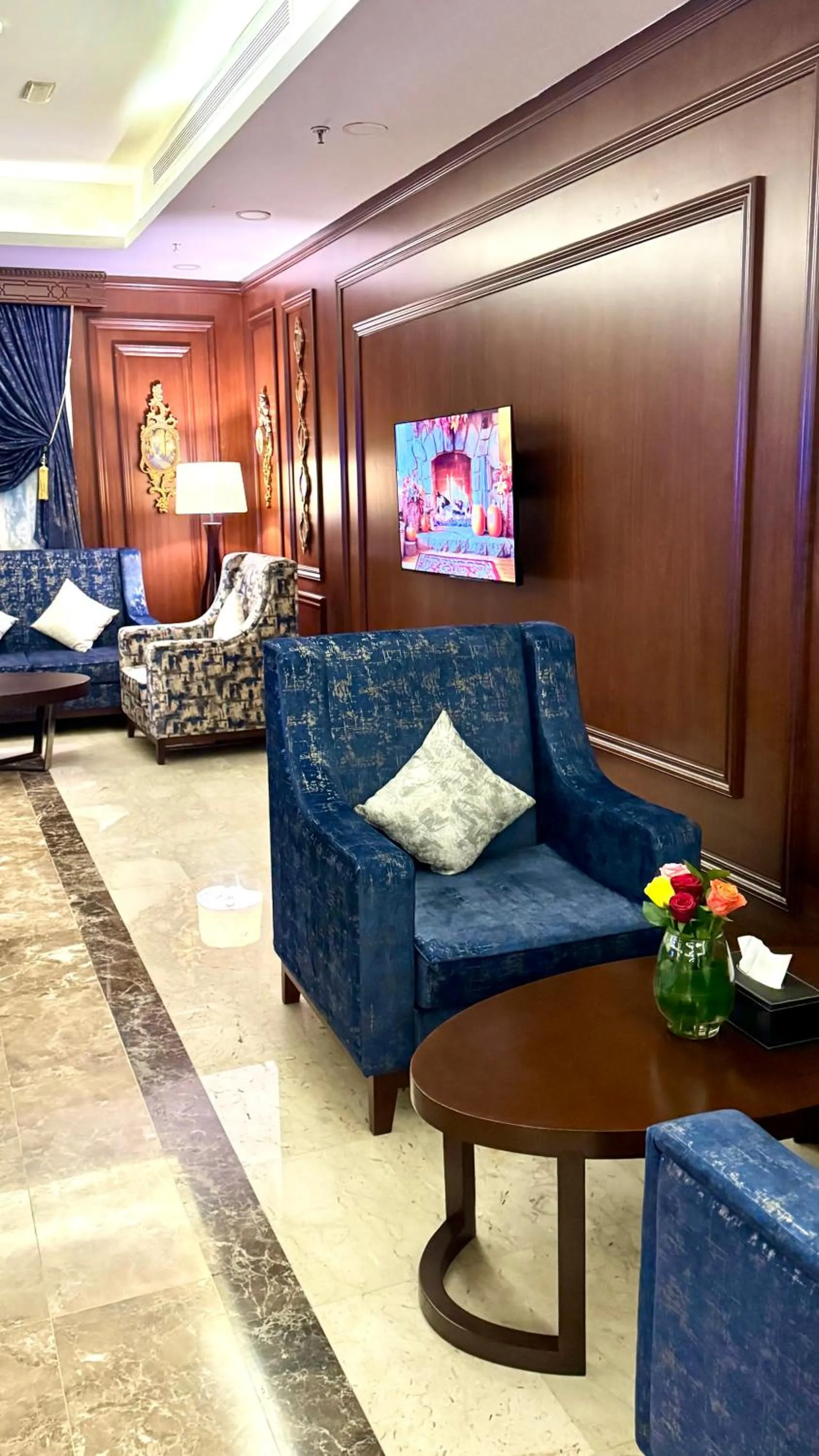 Evening entertainment in Laten Suites Serviced Apartment Al Naseem