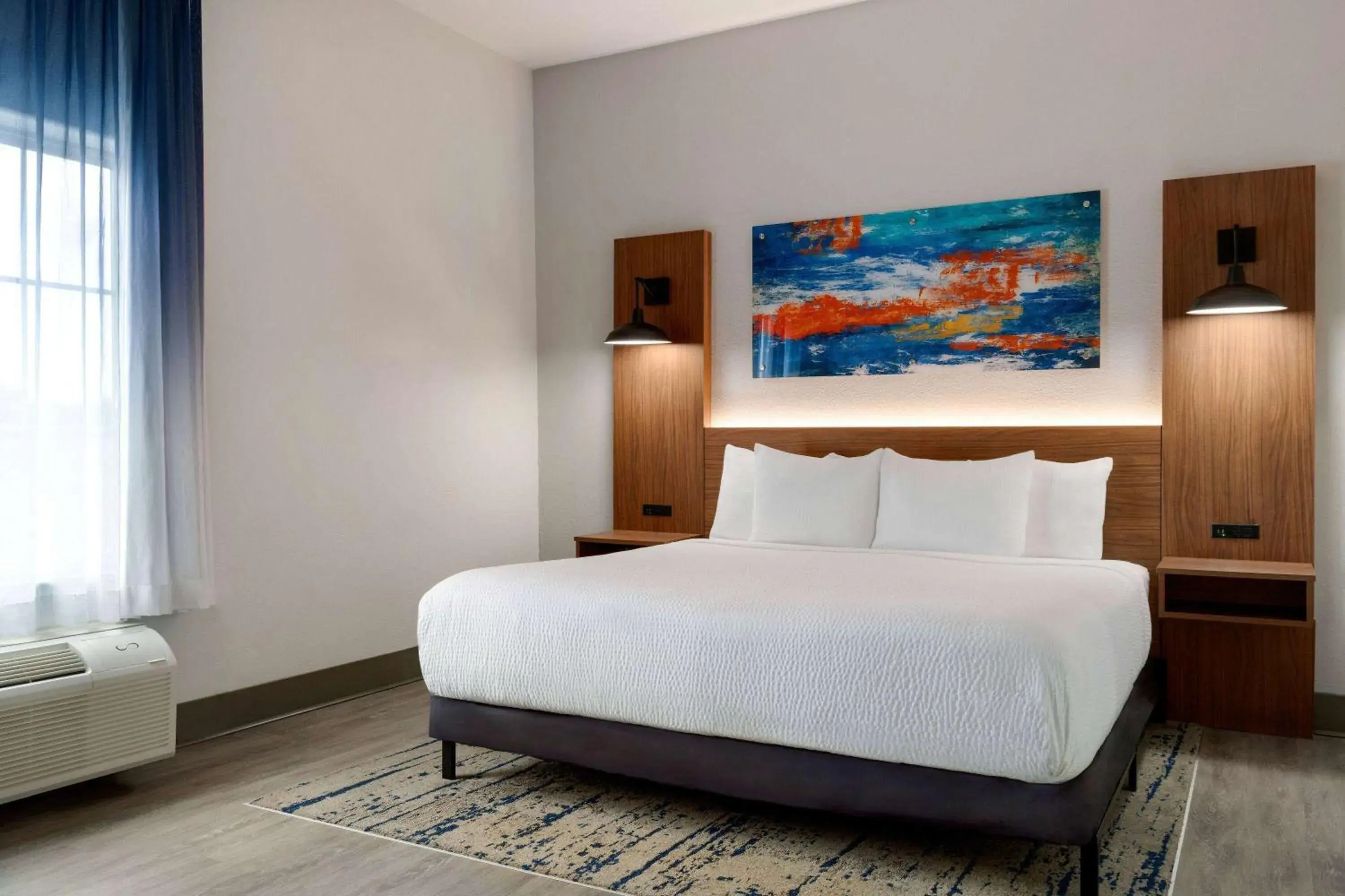 One-Bedroom King Suite - Mobility Accessible/Non-Smoking in La Quinta by Wyndham Stephenville One-Bedroom King Suite - Mobility Accessible/Non-Smoking in La Quinta by Wyndham Stephenville