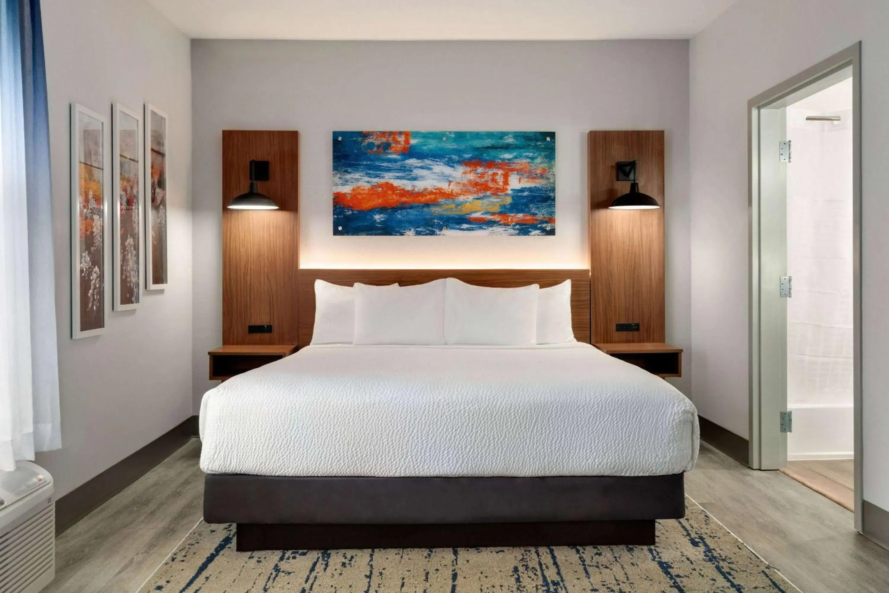 One-Bedroom King Suite with View - Non-Smoking in La Quinta by Wyndham Stephenville One-Bedroom King Suite with View - Non-Smoking in La Quinta by Wyndham Stephenville