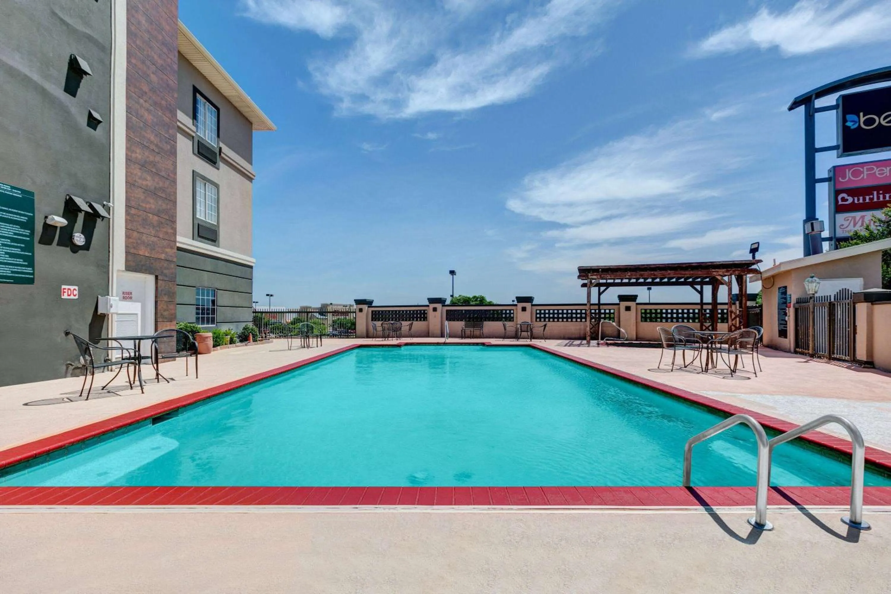 Swimming pool in La Quinta by Wyndham Weatherford