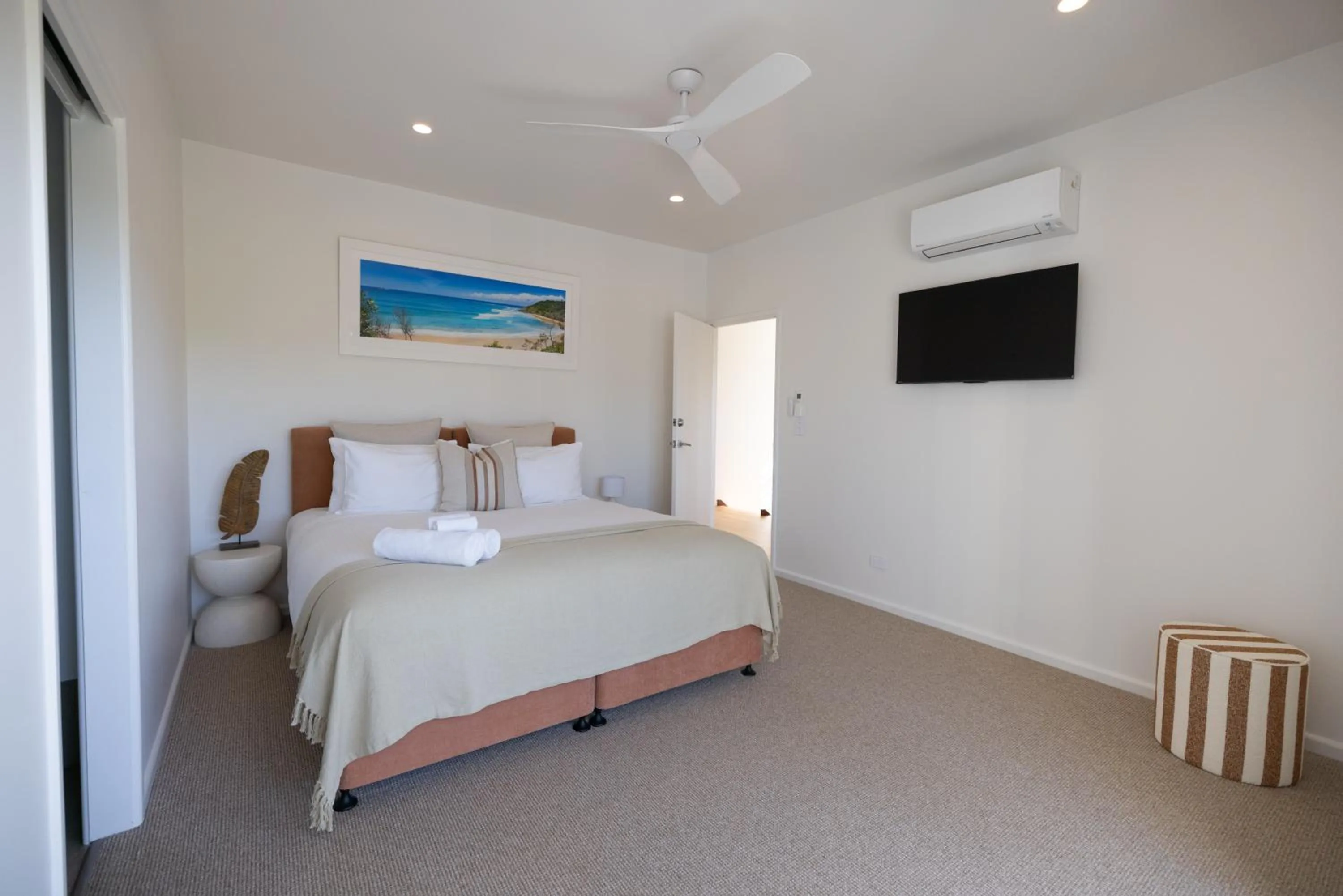 Bedroom, Bed in Aloha Byron Bay