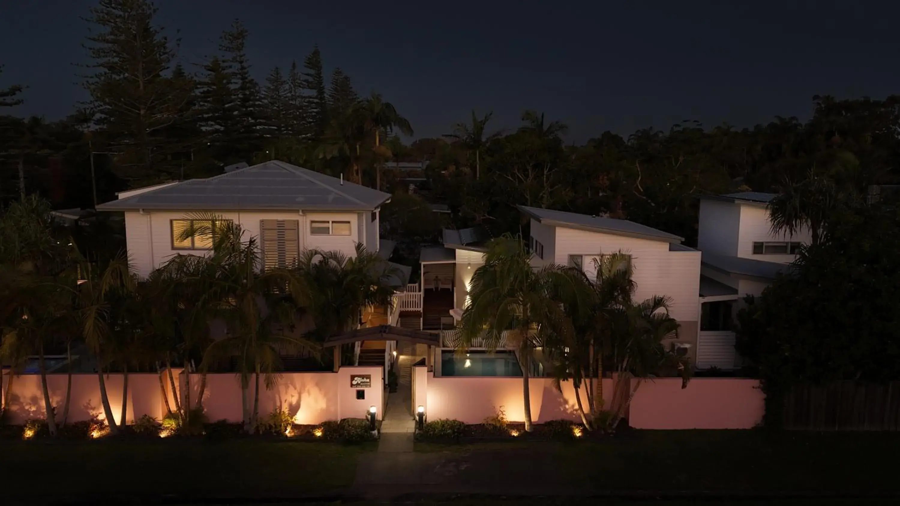 Property building in Aloha Byron Bay Property building in Aloha Byron Bay