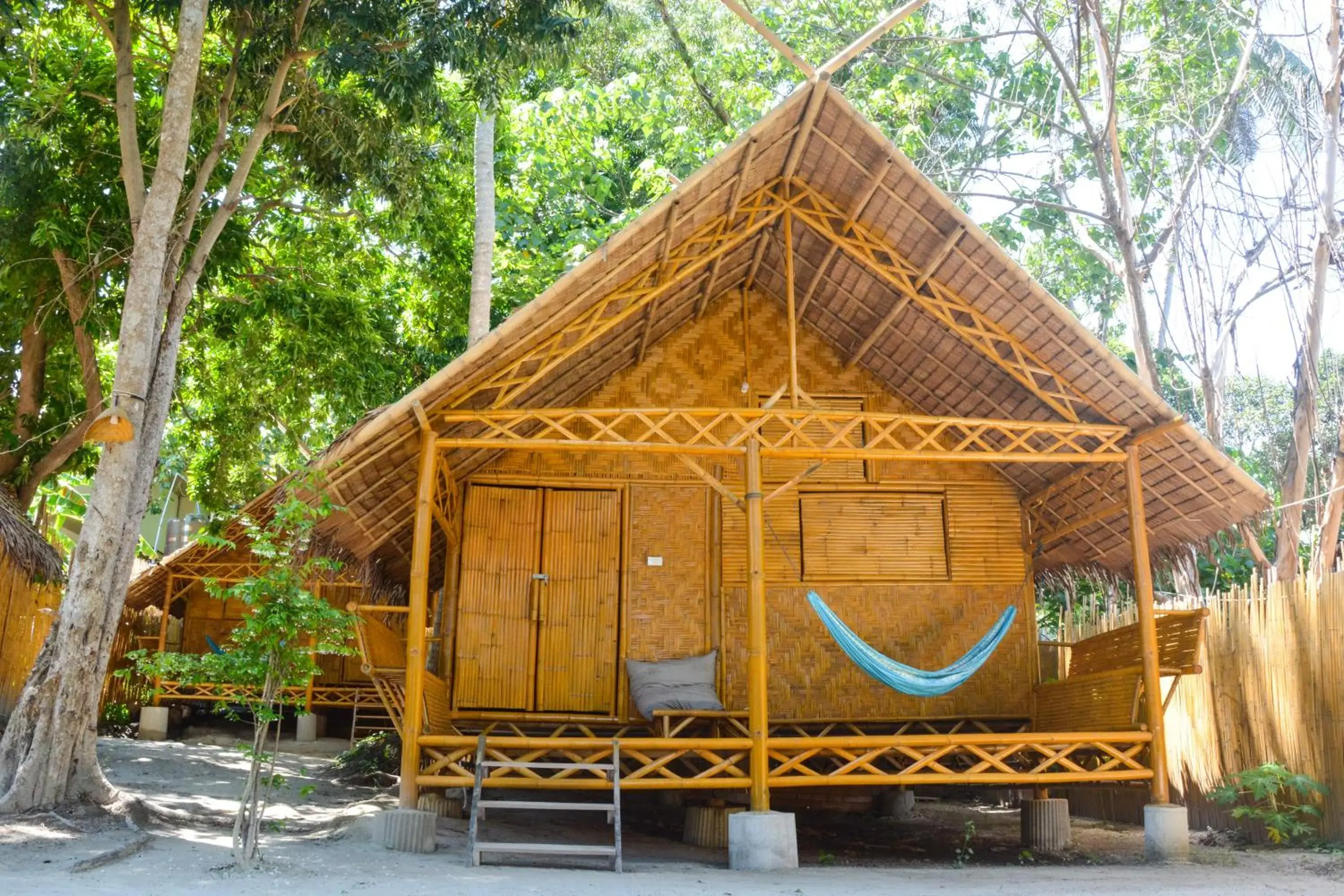 Family Bungalow with Garden View in Forra Dive Resort Pattaya Beach Family Bungalow with Garden View in Forra Dive Resort Pattaya Beach