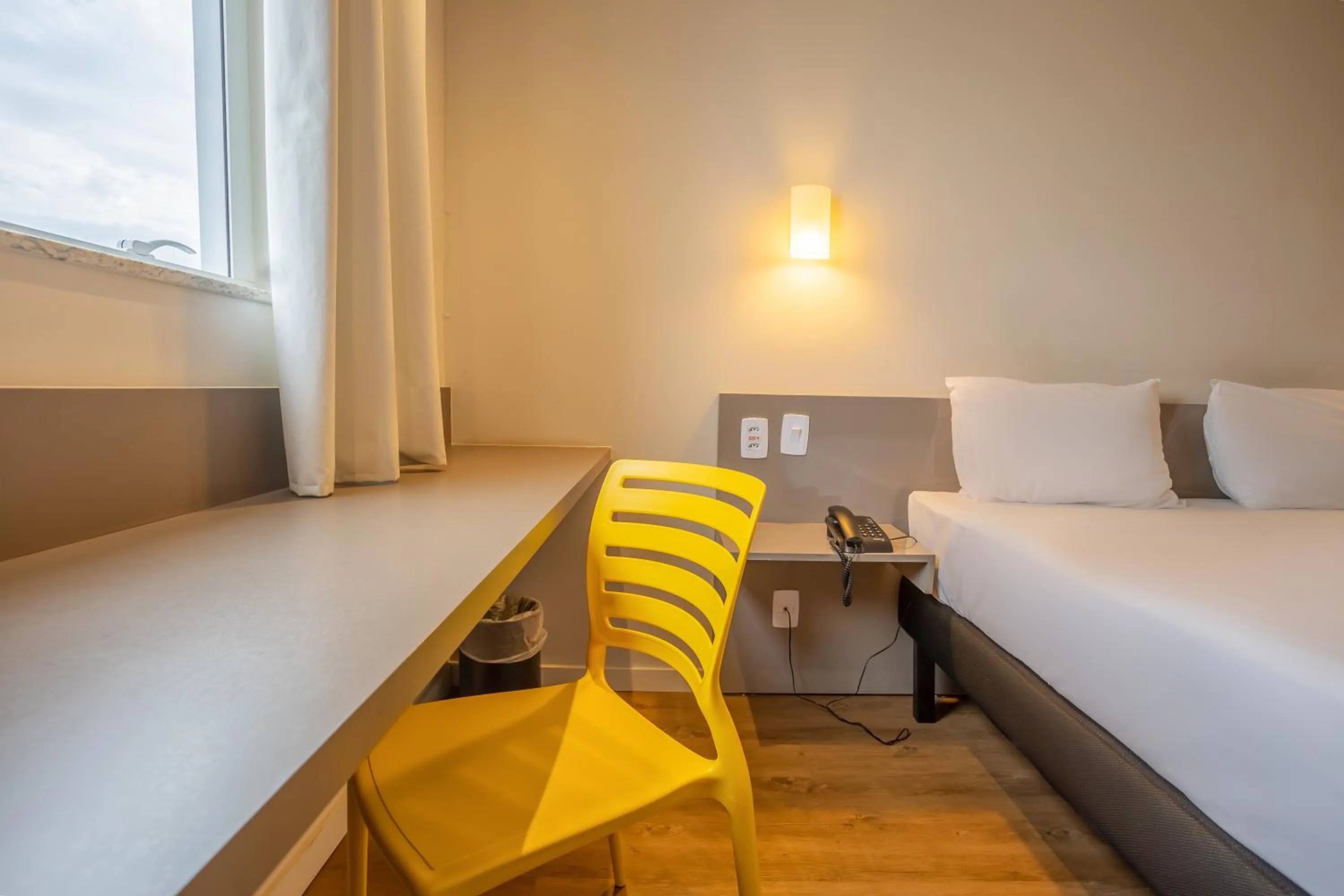 Bedroom, Bed in Transamerica Fit Campo Grande