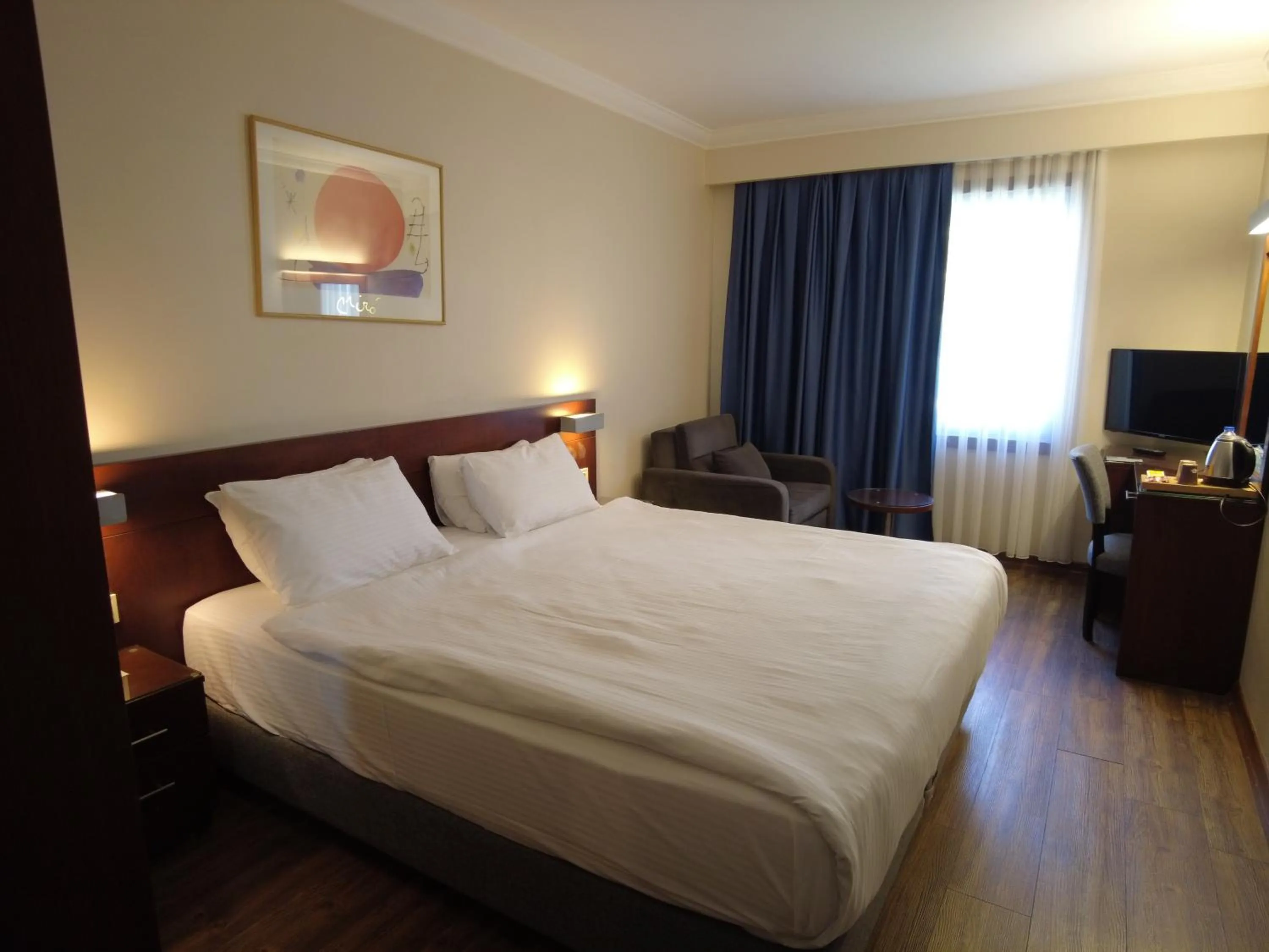 Bed in Feronya Hotel