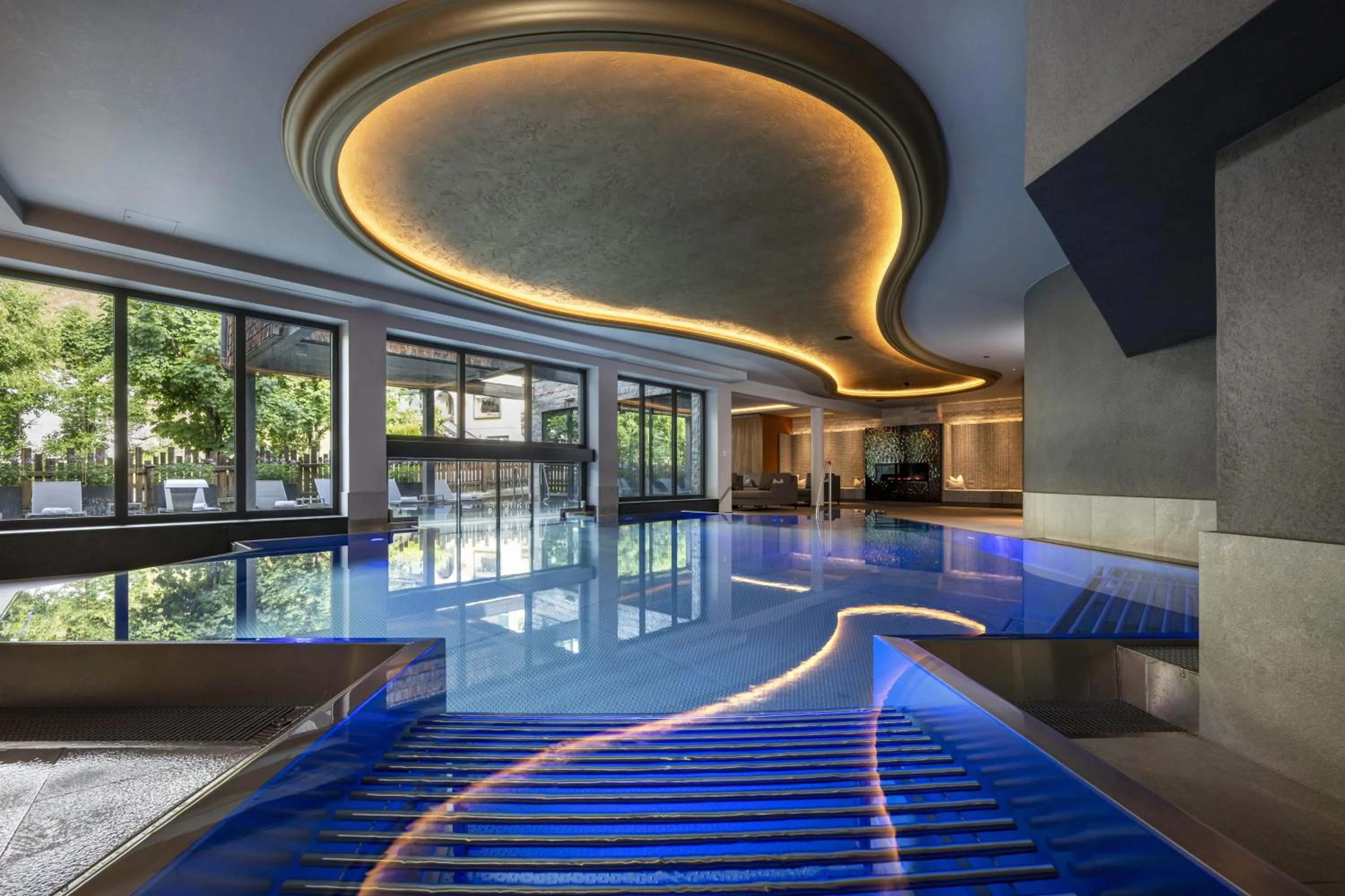 Swimming pool in Hotel Kendler