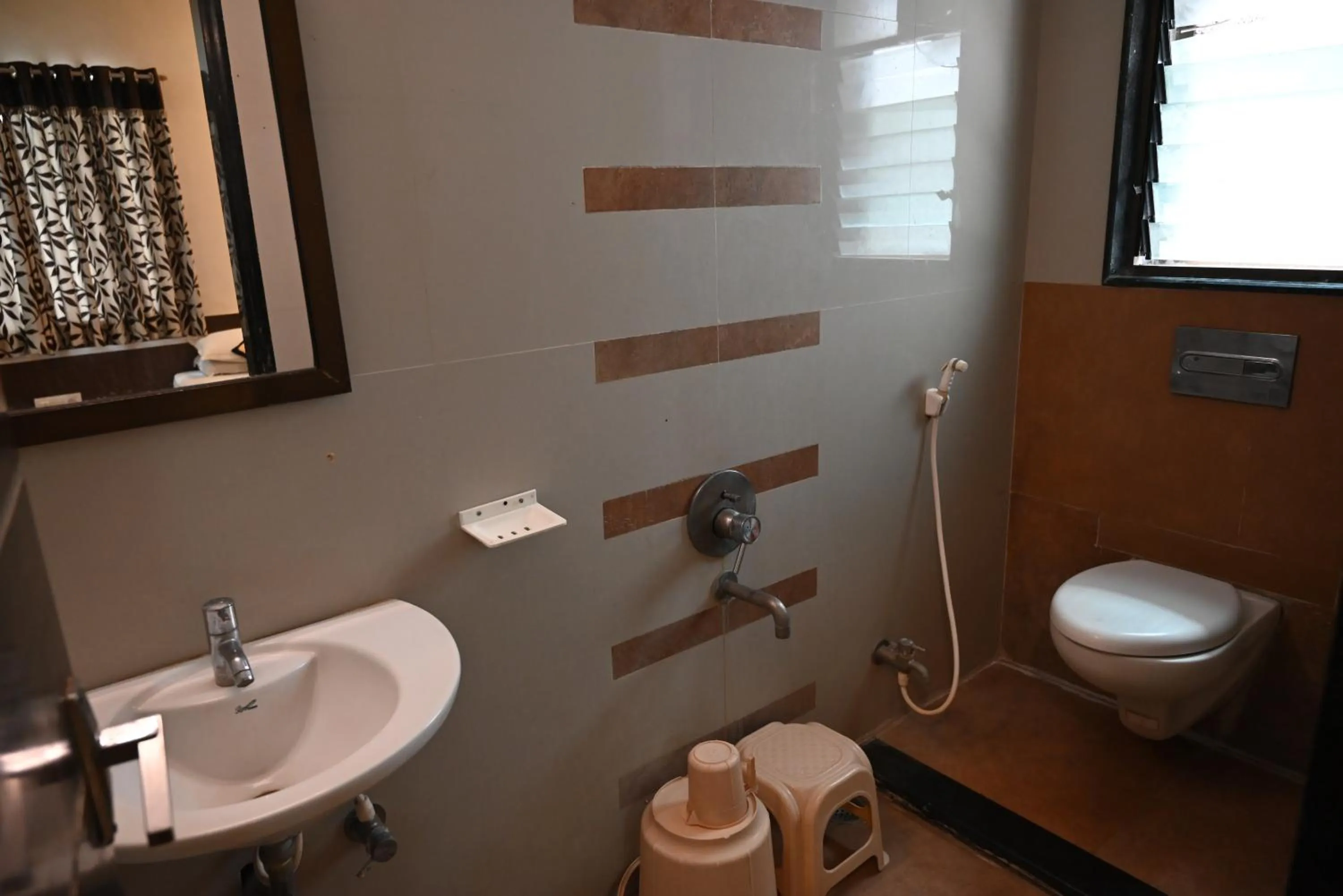 Property building in Hotel Shradha Saburi Palace