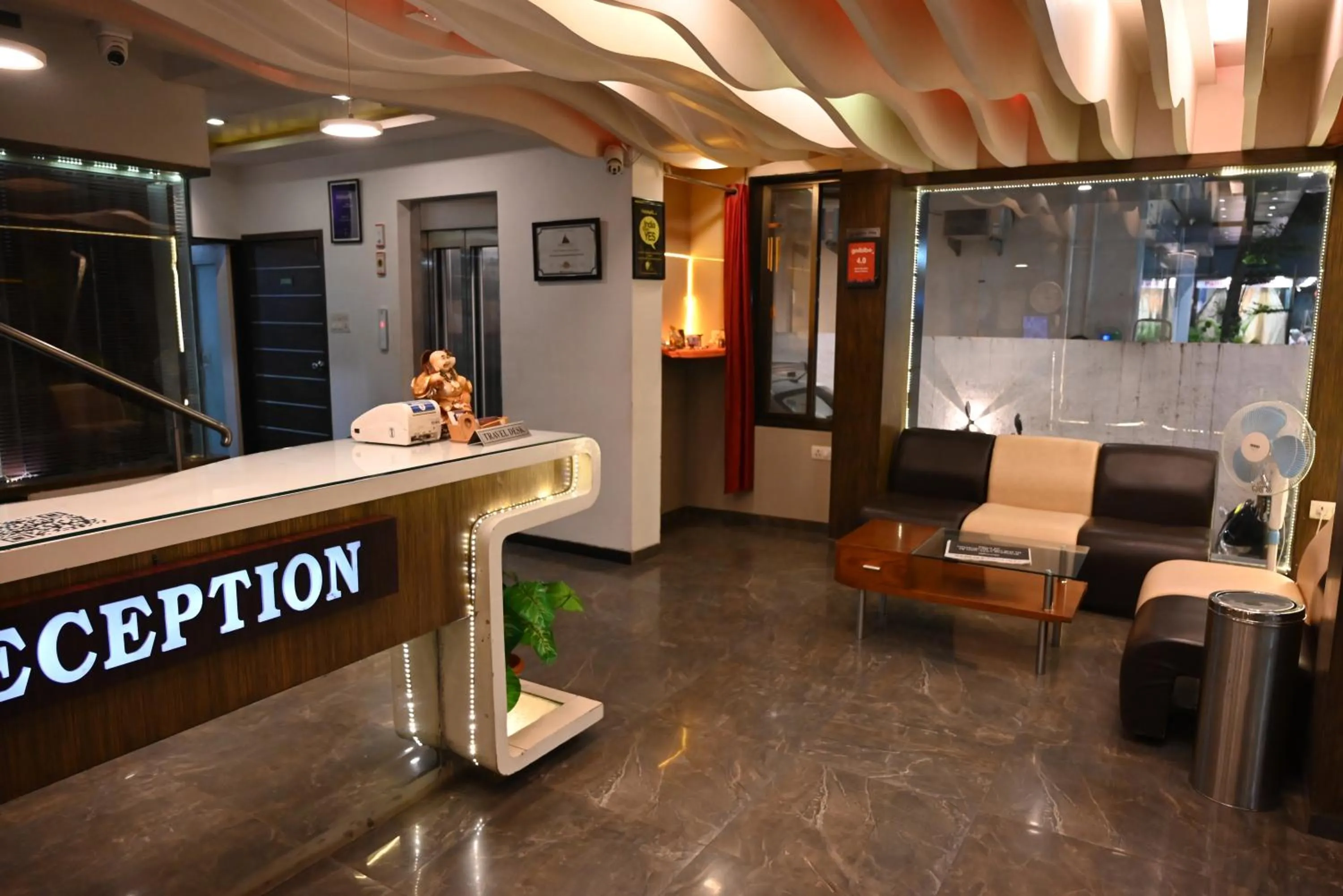 Property building in Hotel Shradha Saburi Palace