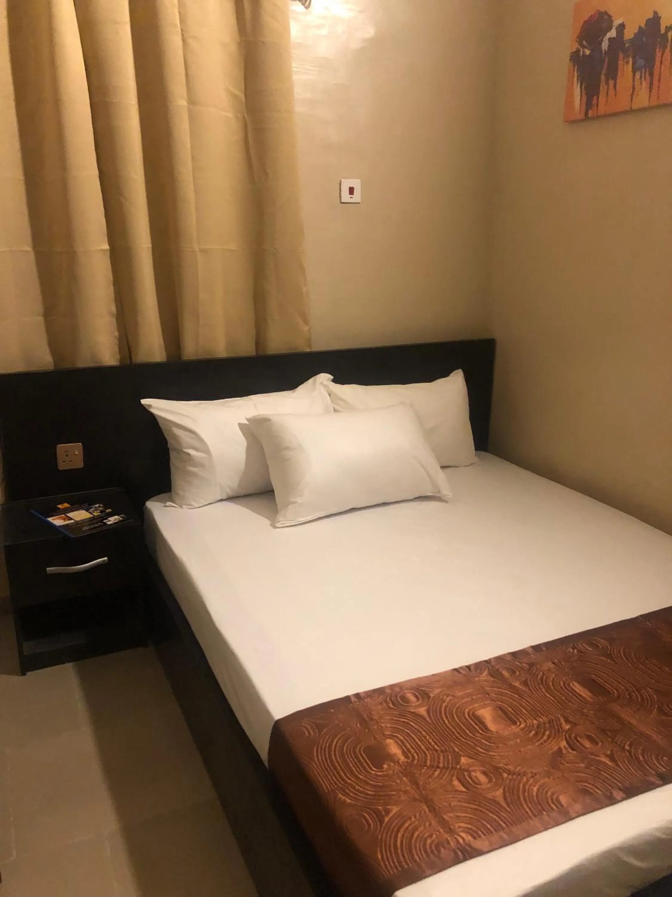 Bedroom, Bed in Posh Apartments Business Hotel