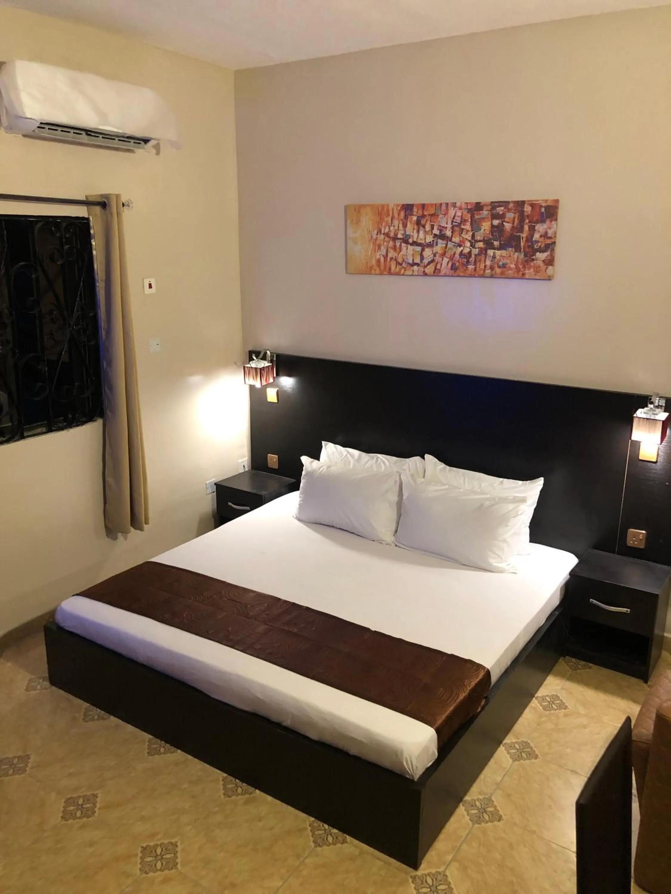 Bedroom, Bed in Posh Apartments Business Hotel