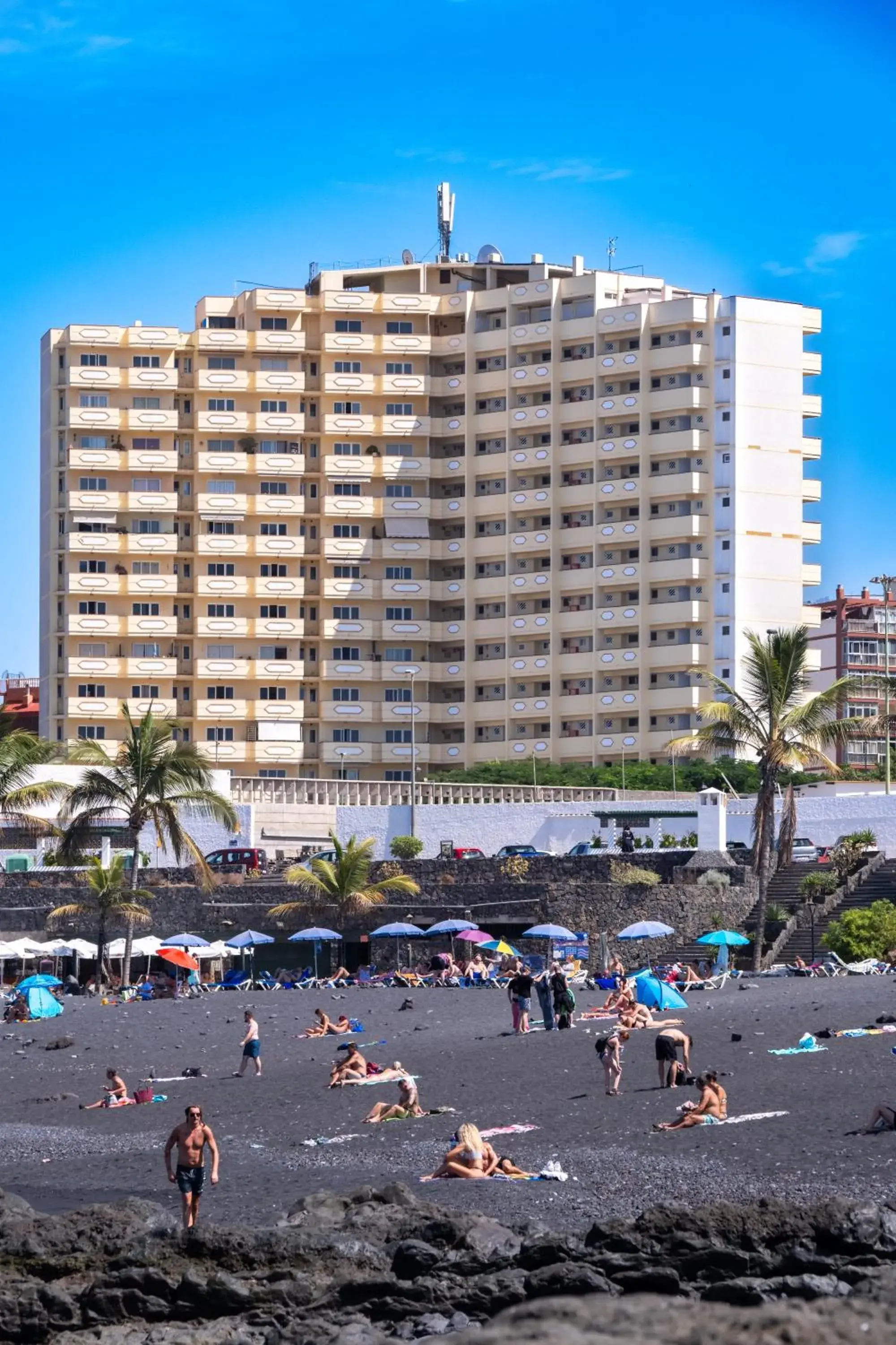 Property building in Apartamentos Teneguia Property building in Apartamentos Teneguia