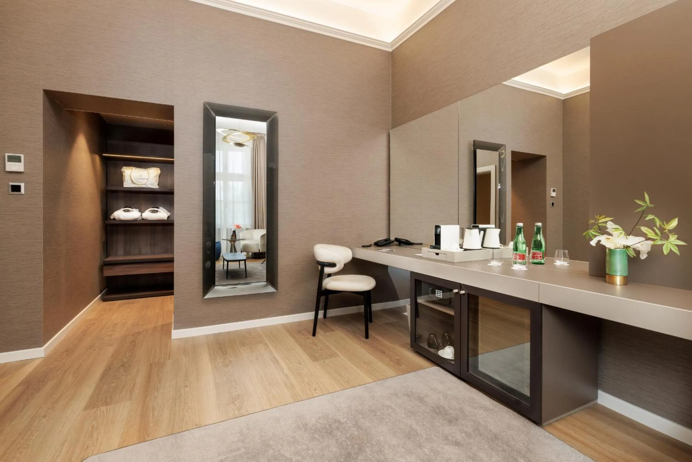 Day in Anna Grand Hotel