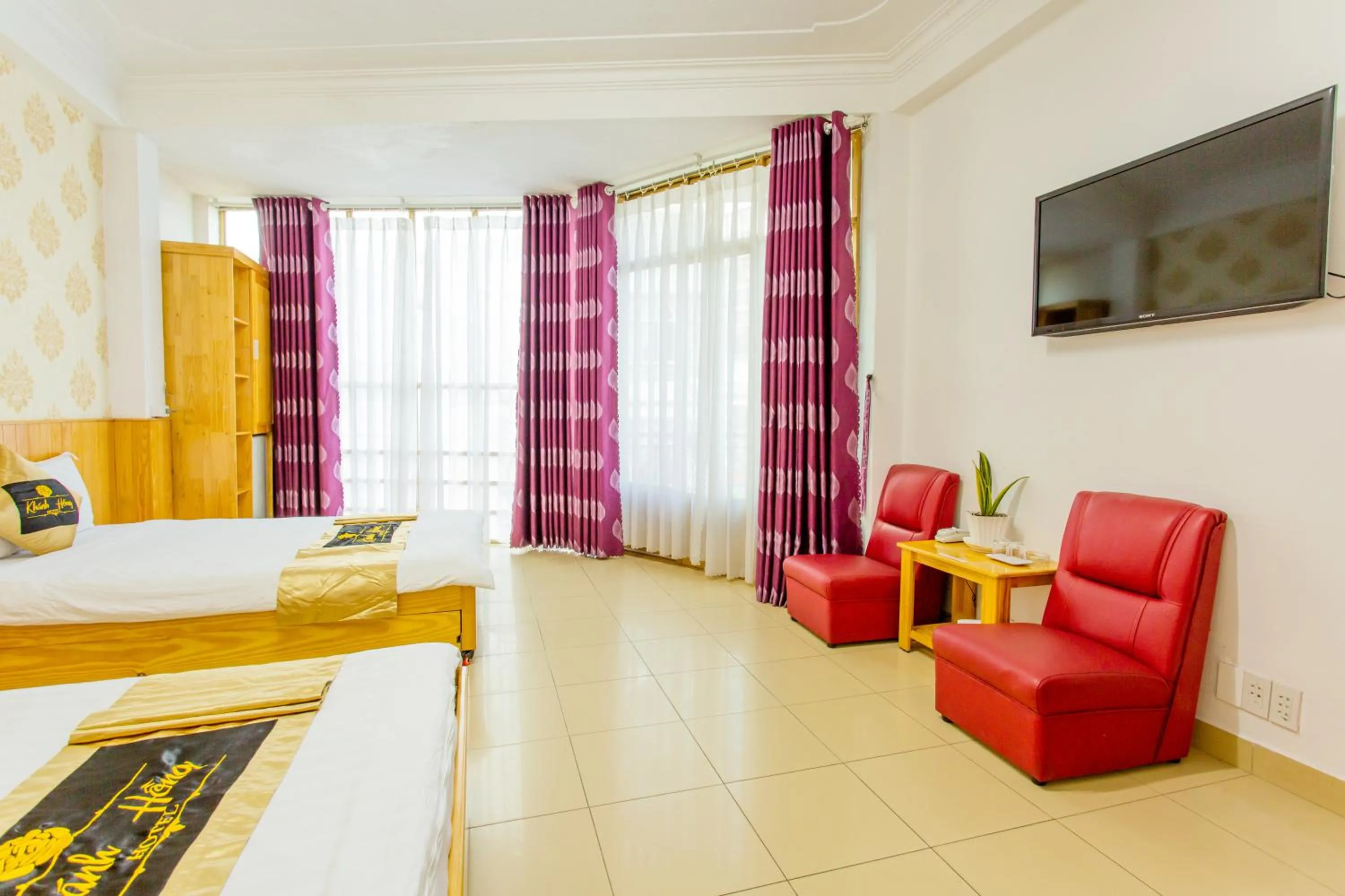 Communal lounge/ TV room, Bed in Khanh Hong Da Lat