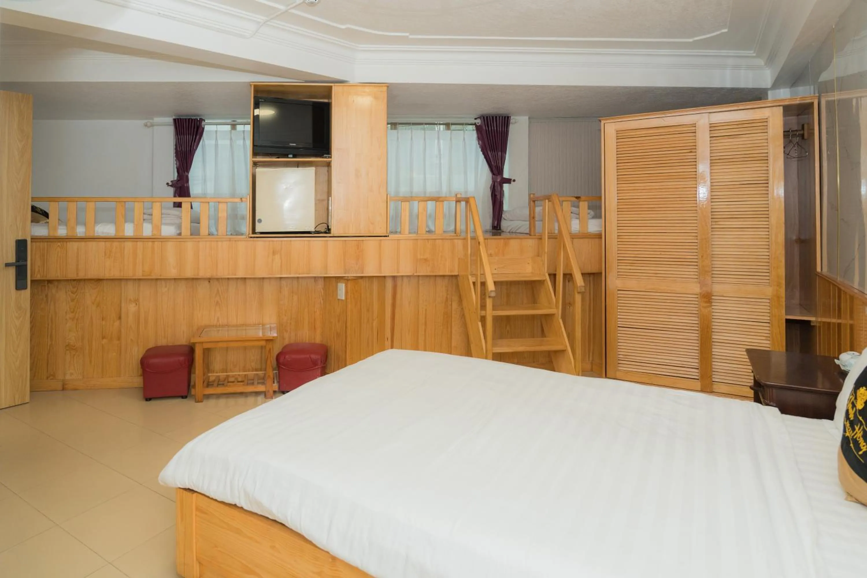 Bed in Khanh Hong Da Lat