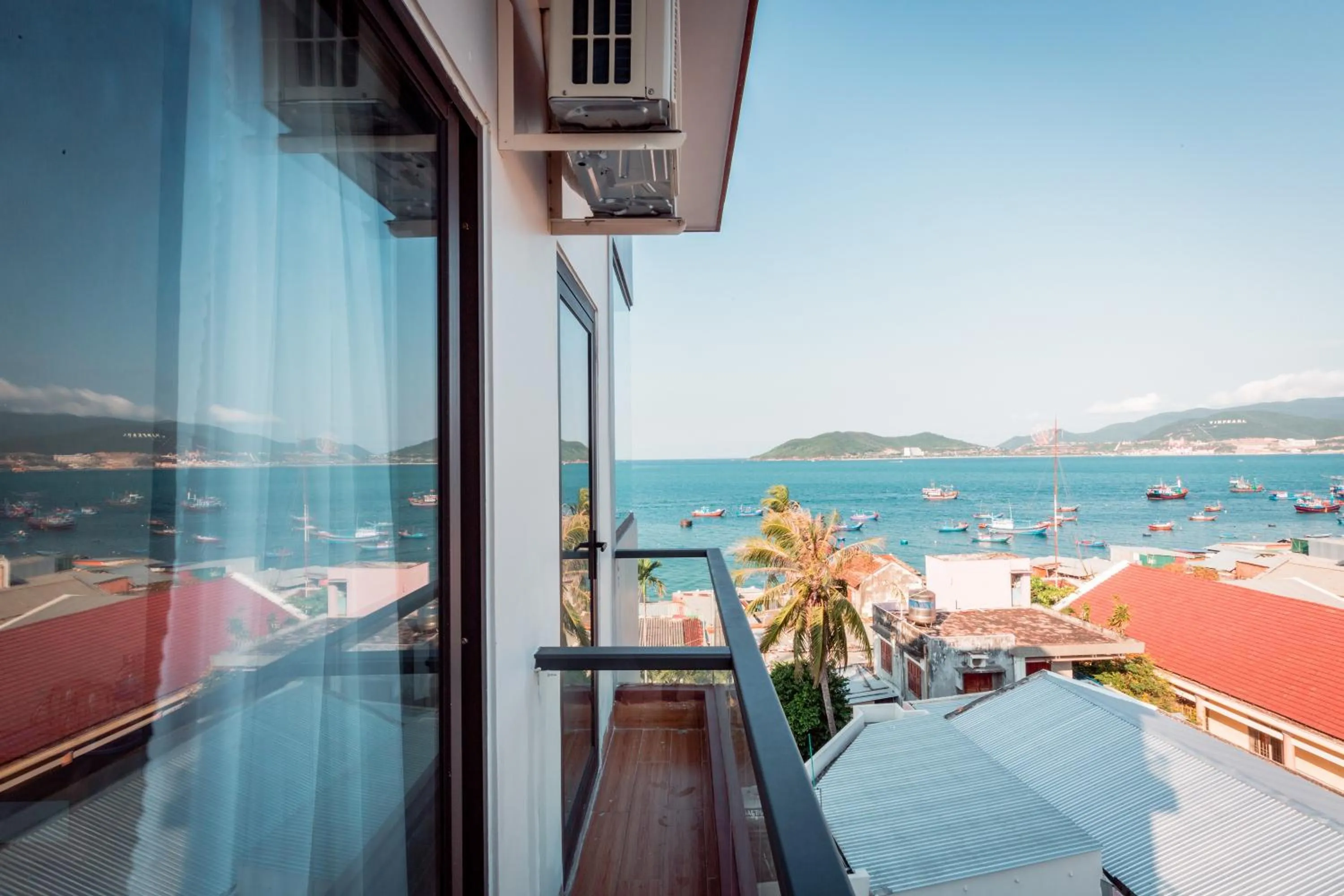 Balcony/Terrace in AQUA Seaview Hotel