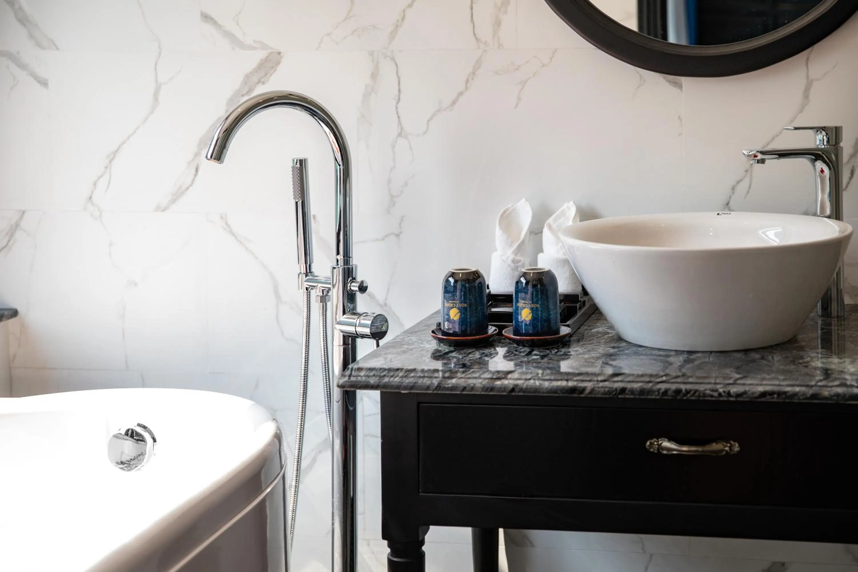 Bathroom in Rosy Cruises