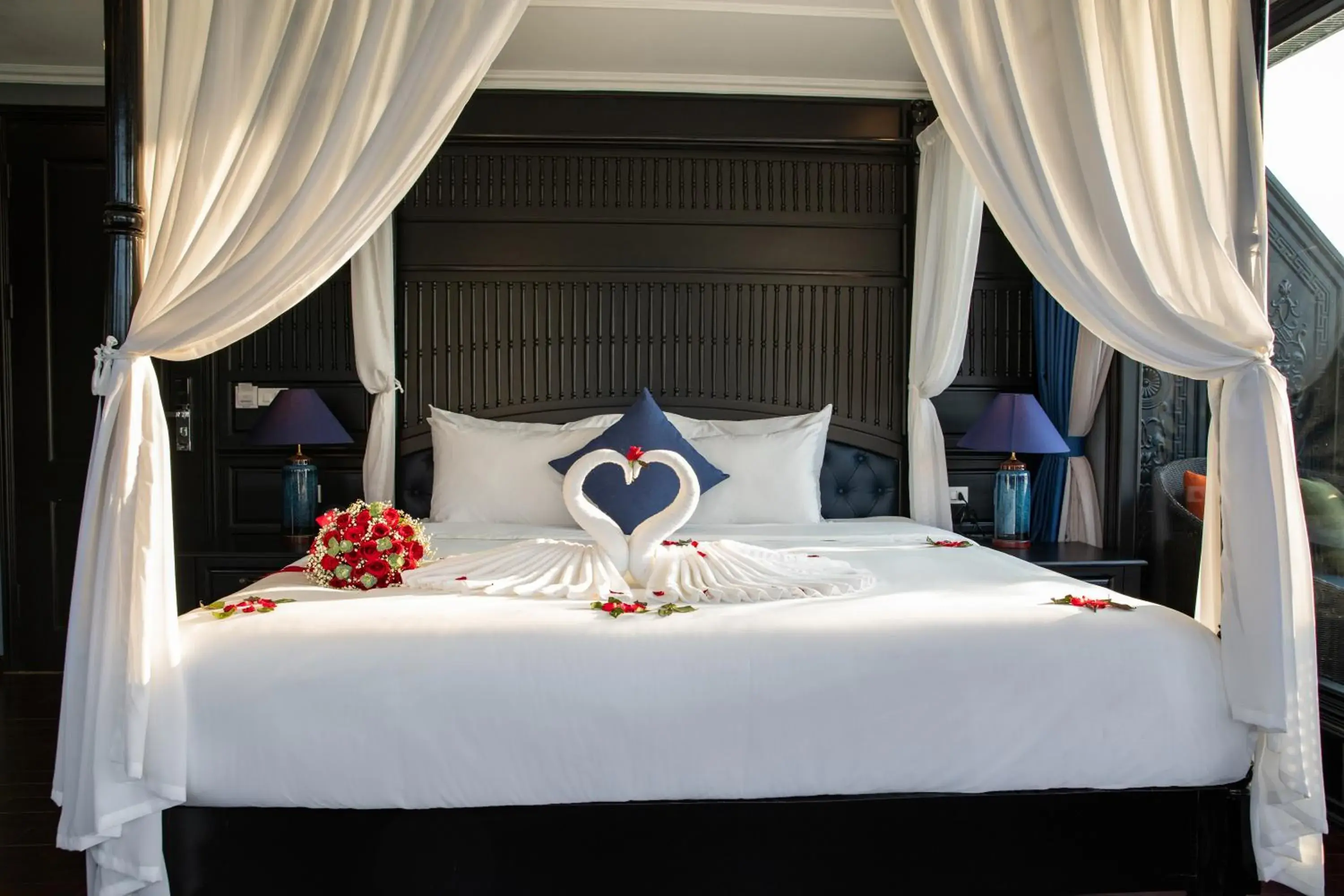 Honeymoon Suite Ocean View With Private Terrace in Rosy Cruises Honeymoon Suite Ocean View With Private Terrace in Rosy Cruises