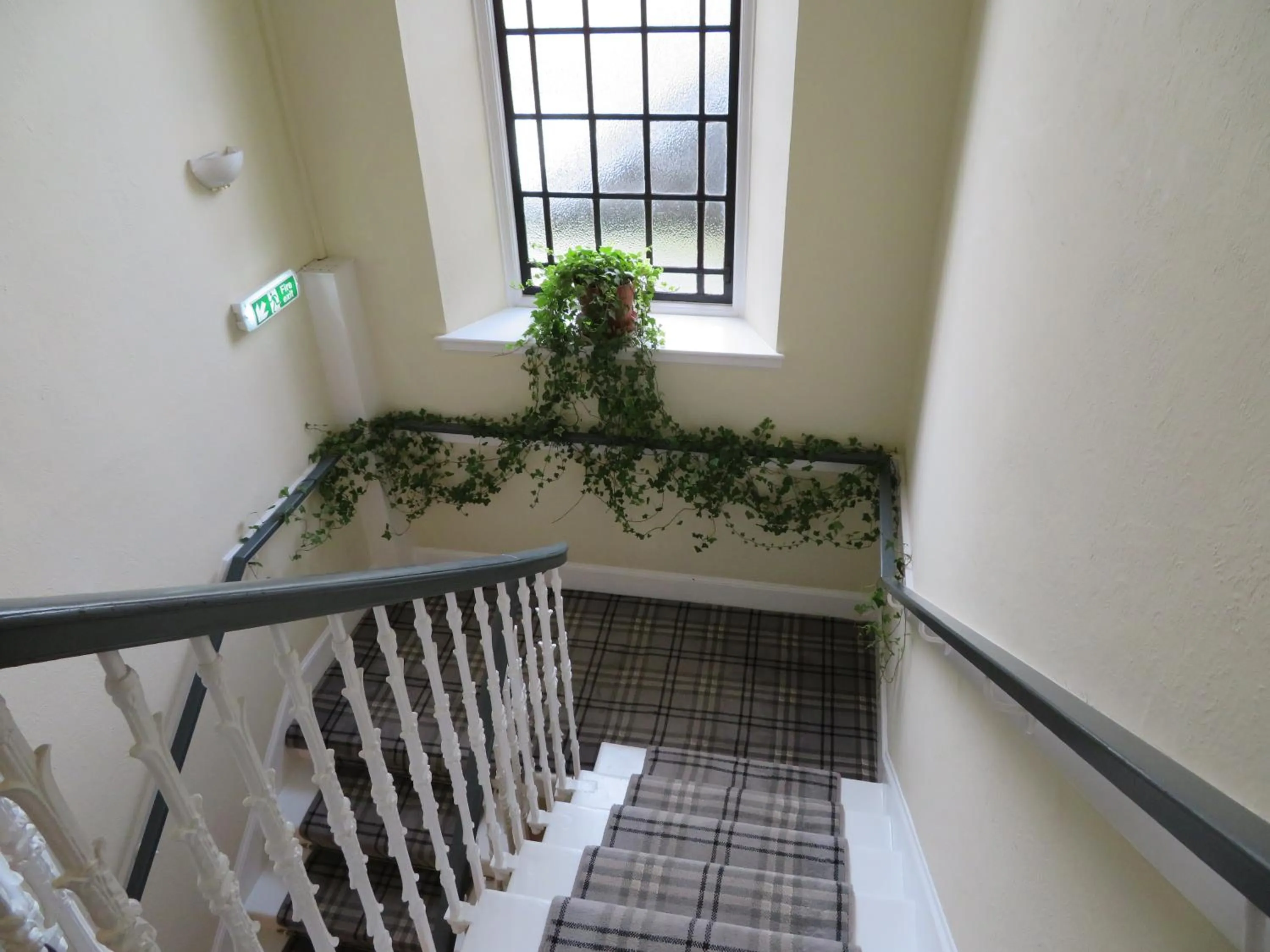 Duthus Lodge Guest House