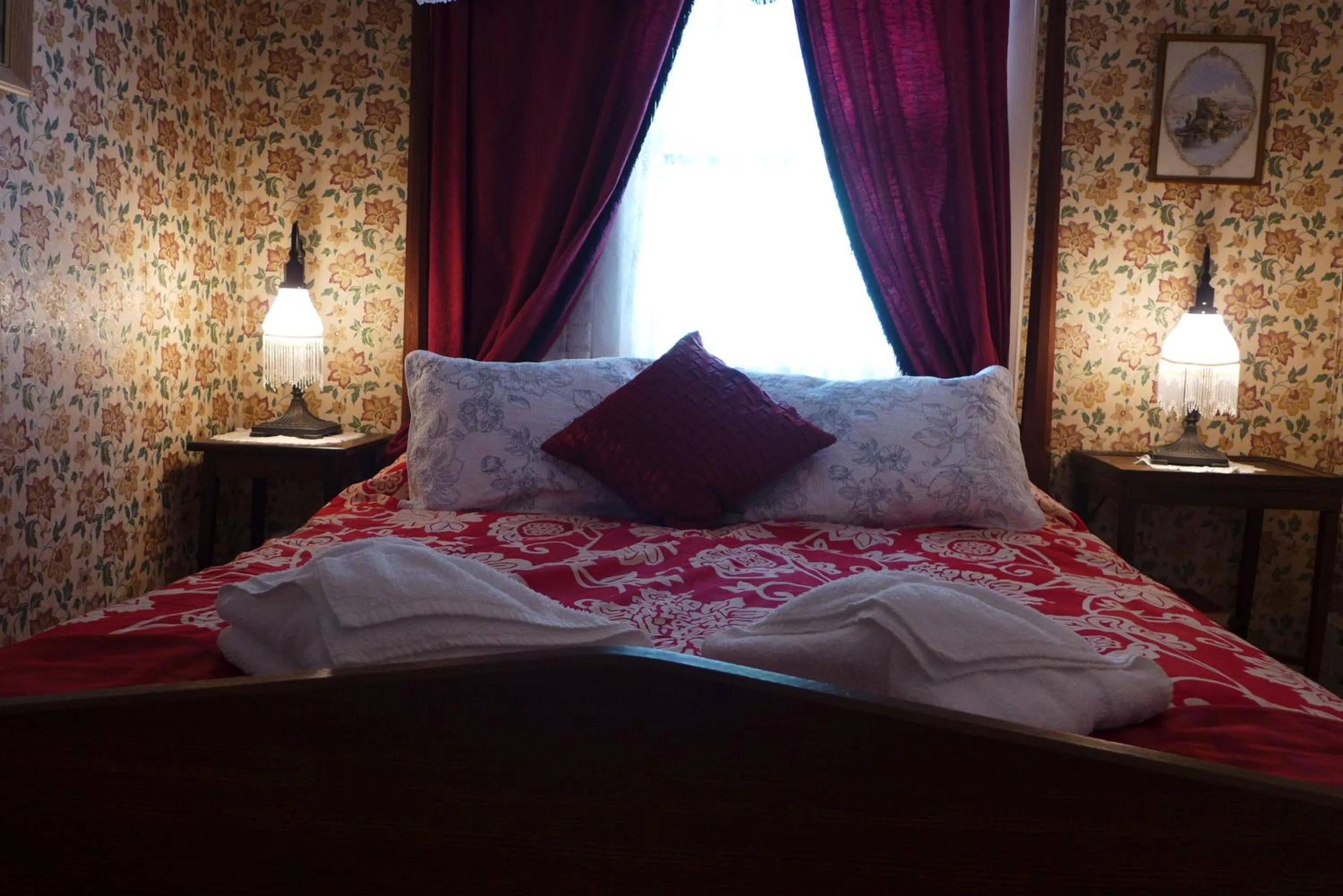 Bed in St. George Hotel