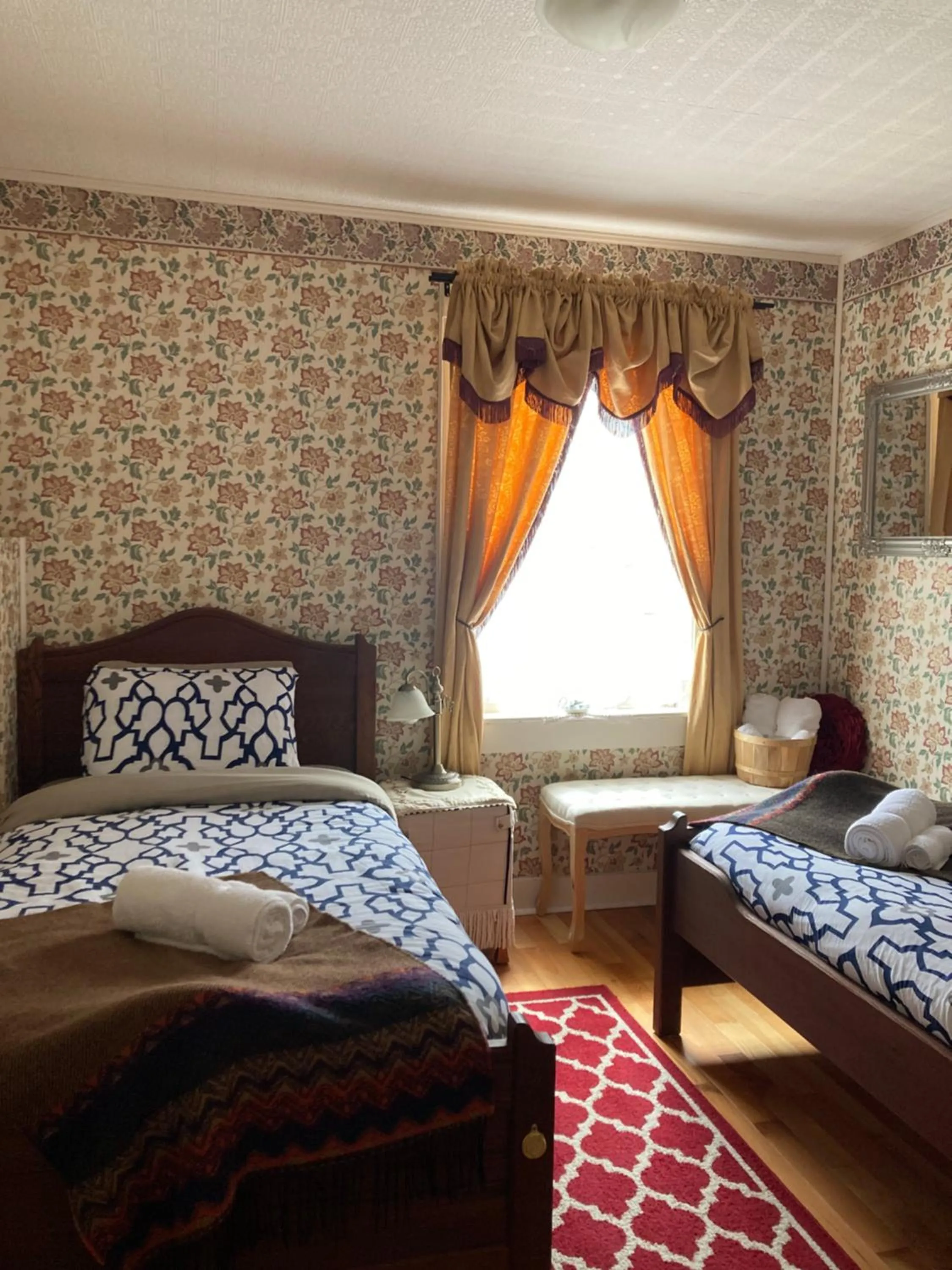 Bed in St. George Hotel