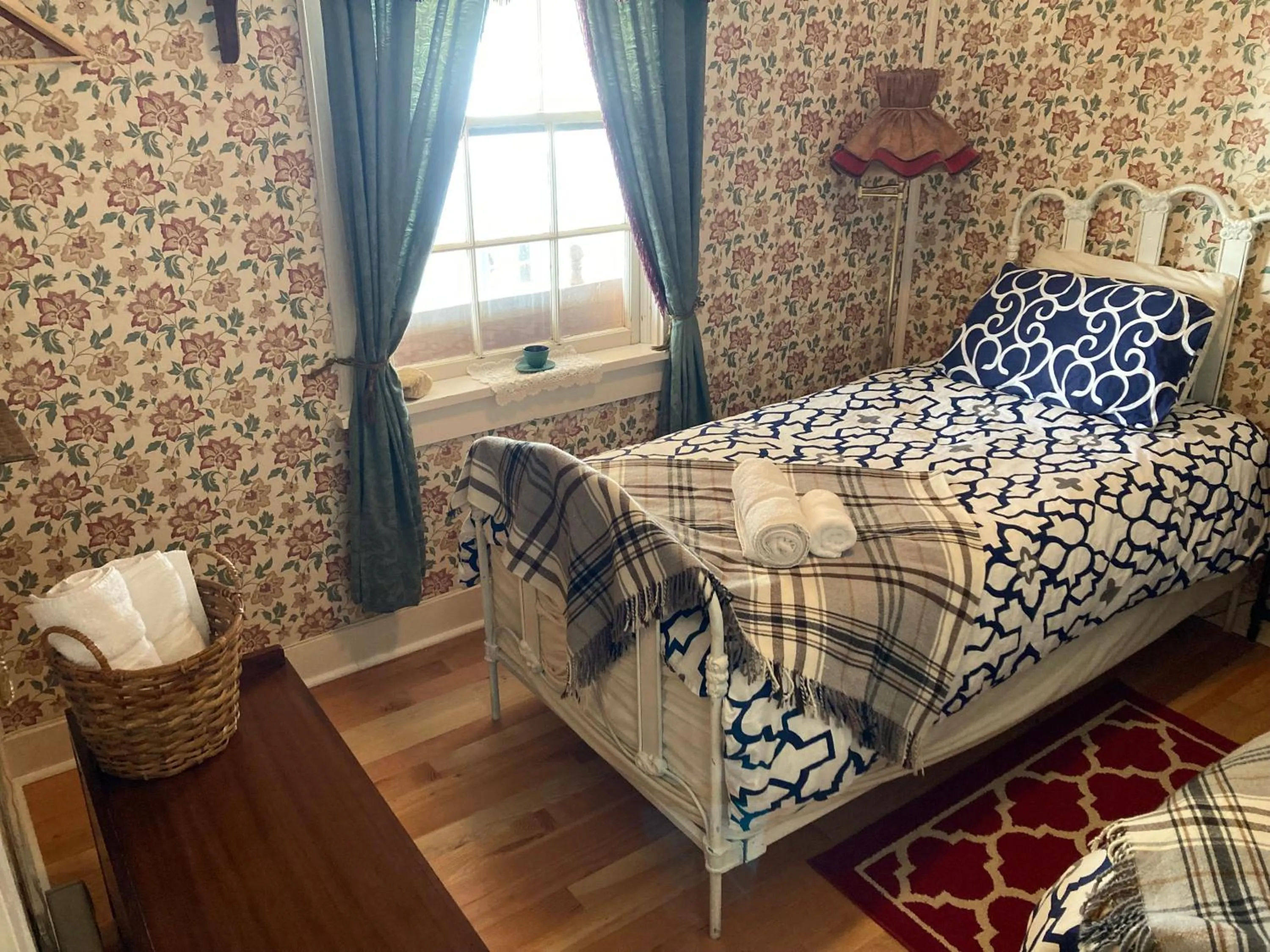 Bed in St. George Hotel