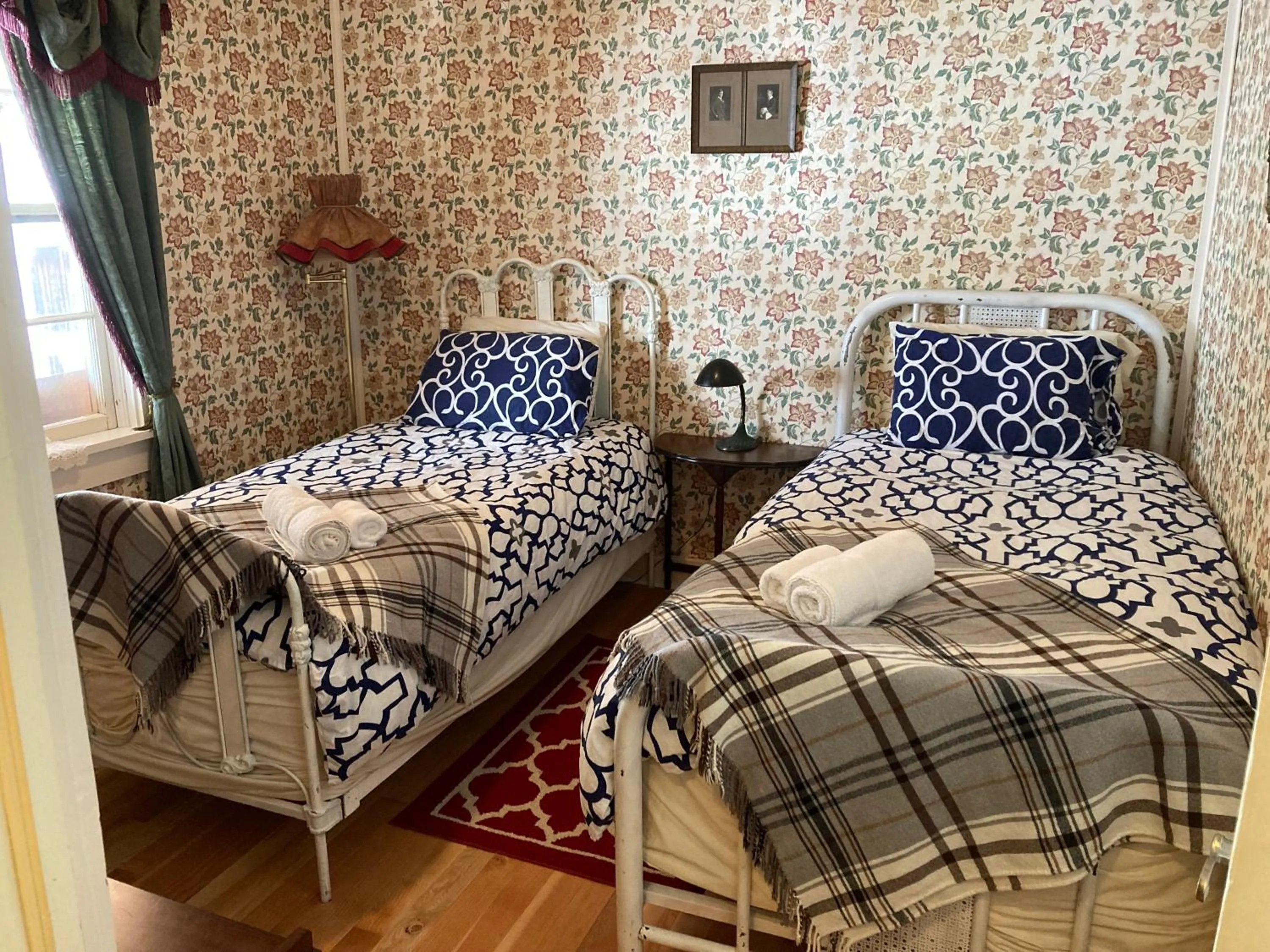 Bed in St. George Hotel