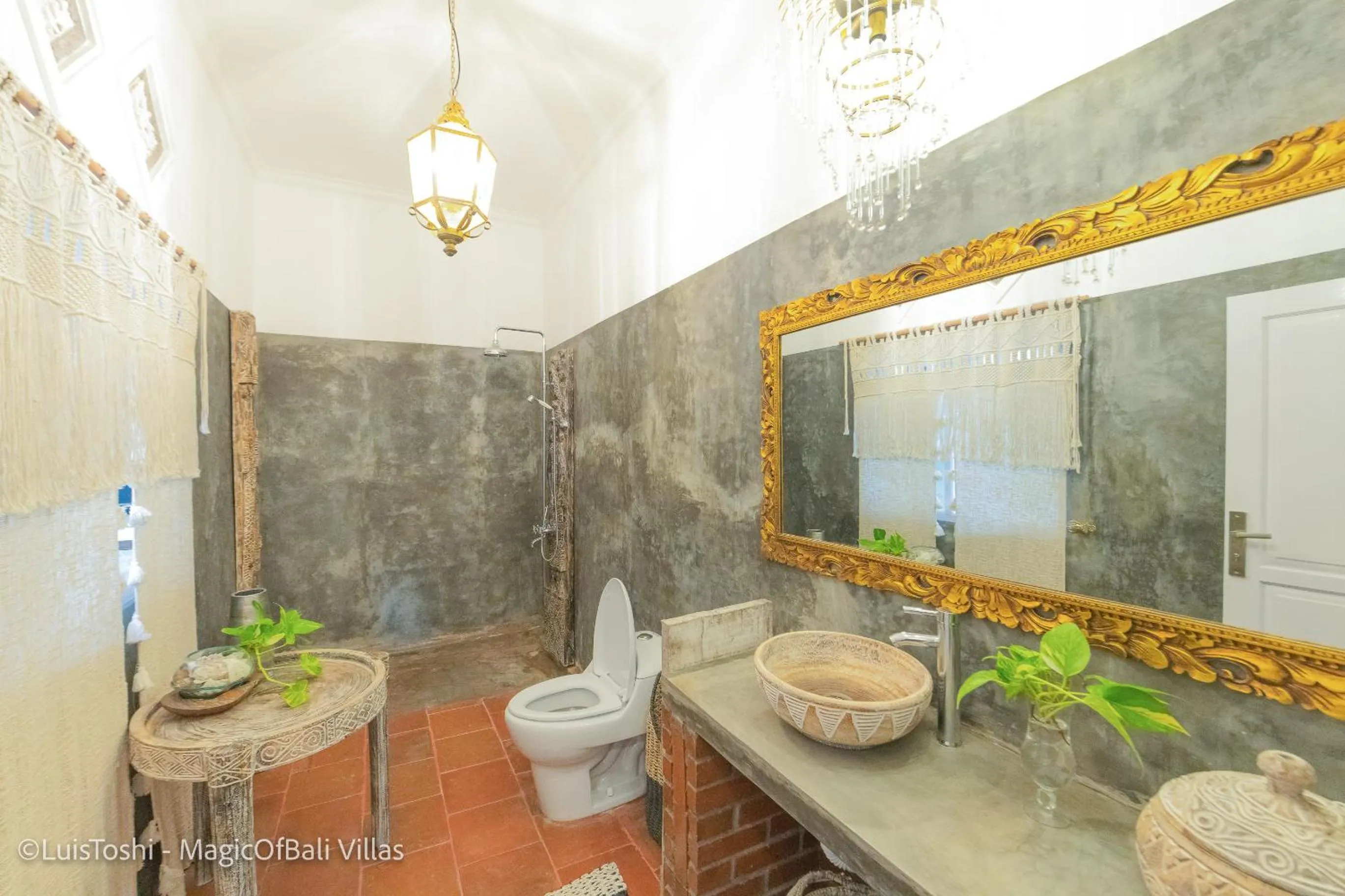 Shower in Smiling Cactus Villas