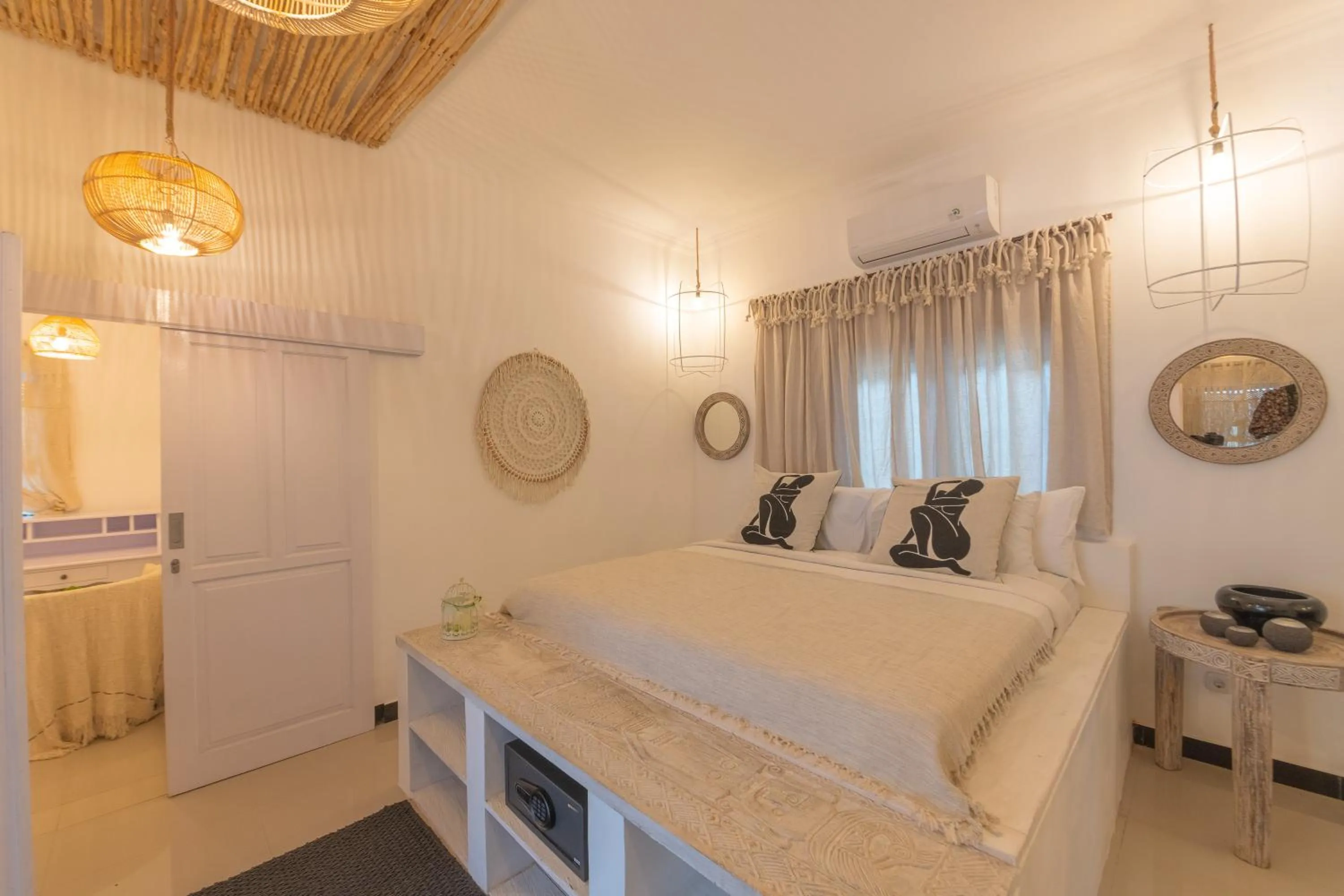 Bed in Smiling Cactus Villas