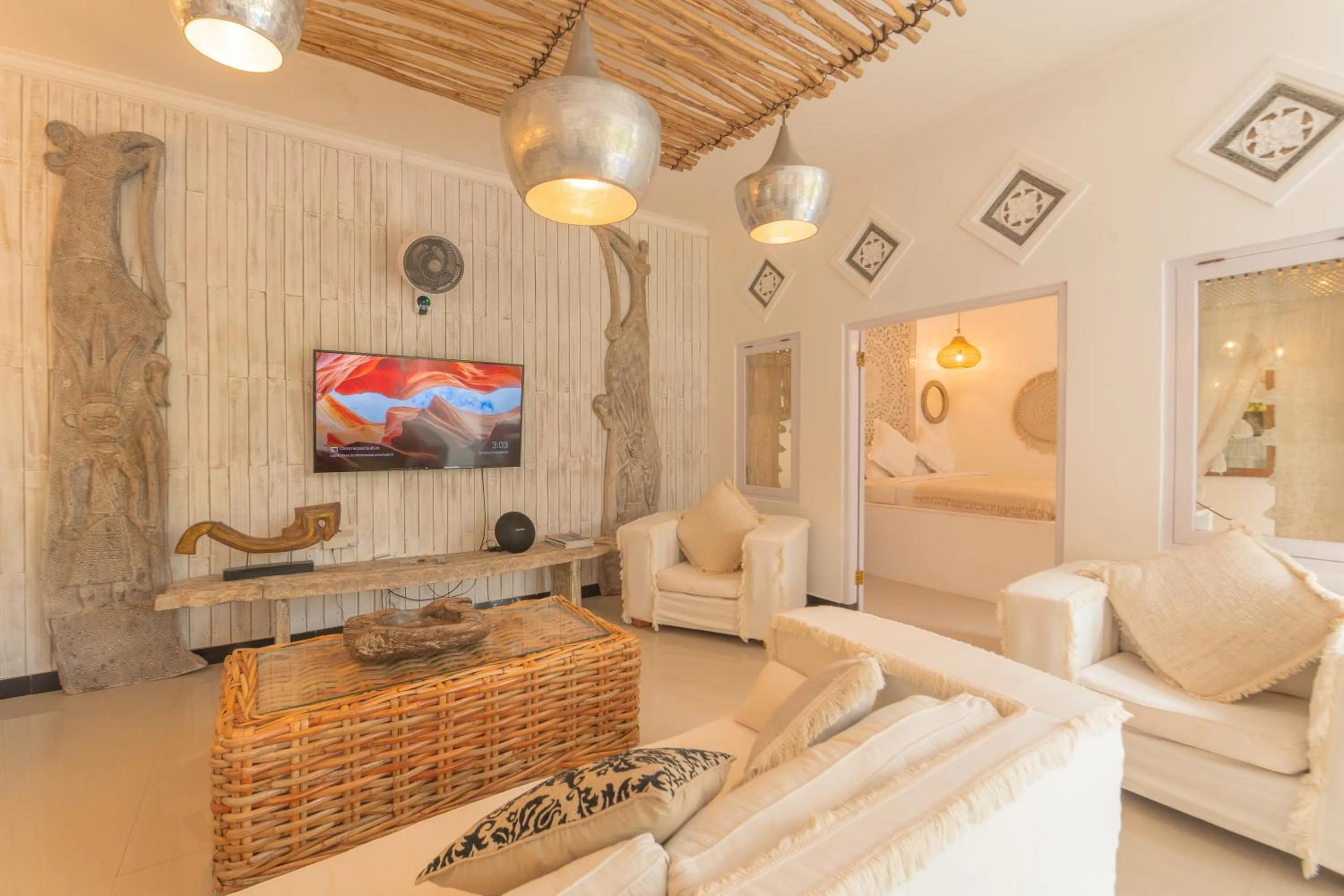 TV and multimedia in Smiling Cactus Villas
