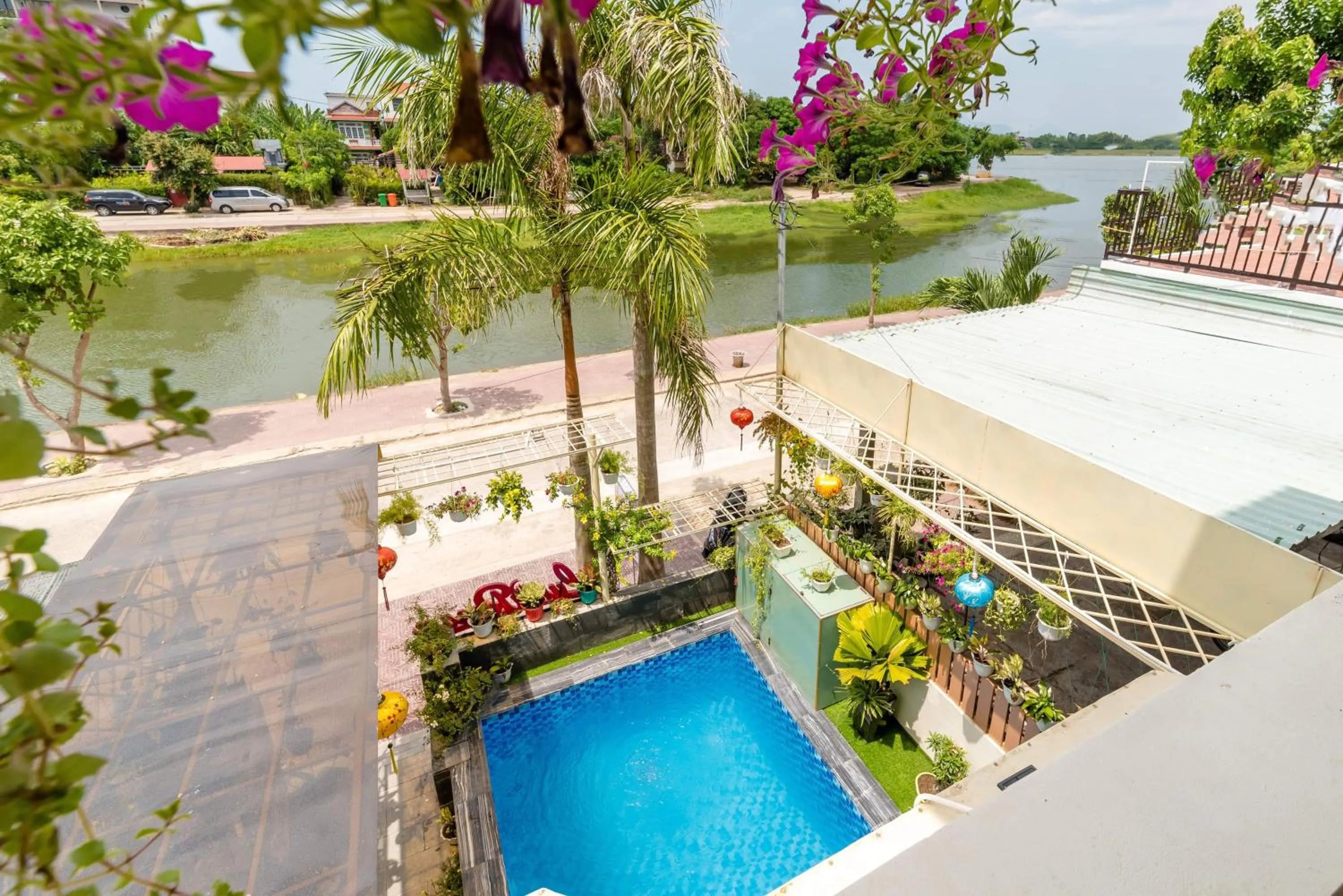 Swimming pool in Luna Rossa Villa