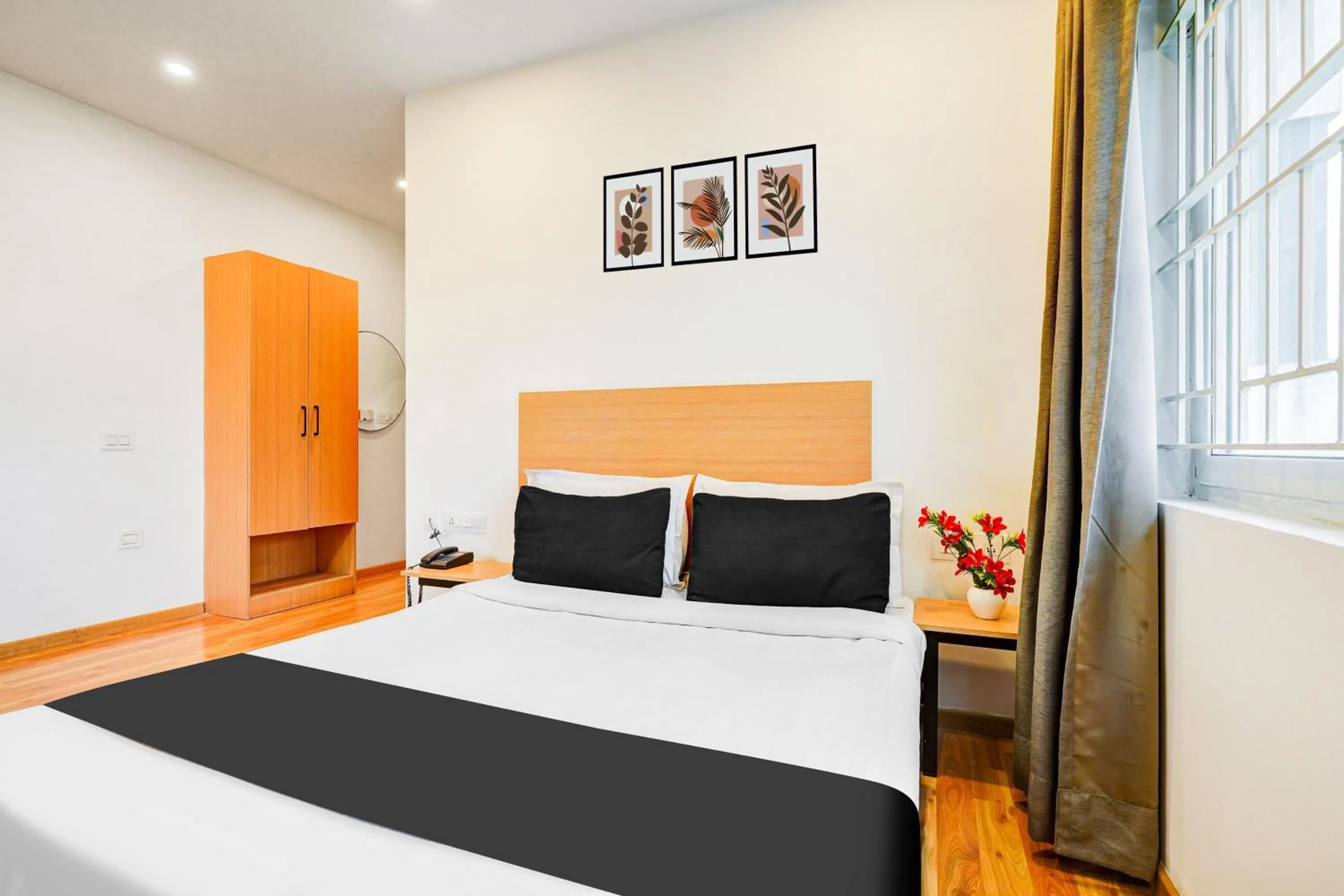 Bedroom, Bed in Super Townhouse RR Nagar