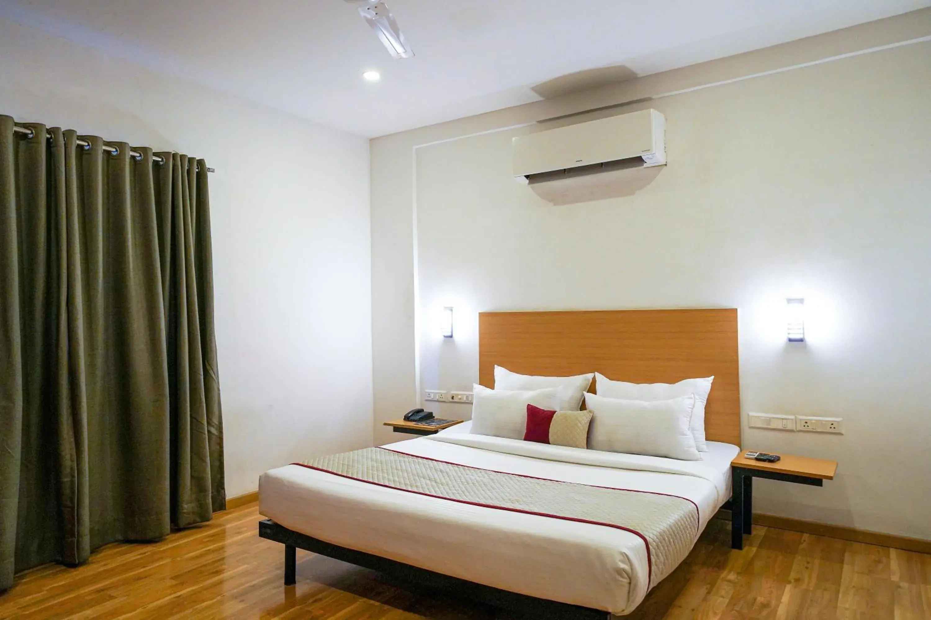 Deluxe Room in Open Hotel by Olive - A1 Suites Deluxe Room in Open Hotel by Olive - A1 Suites