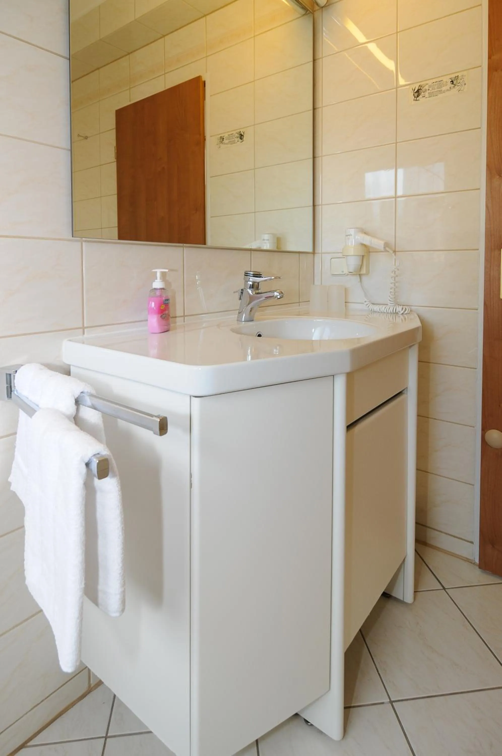 Bathroom in Alfa Apartment Hotel