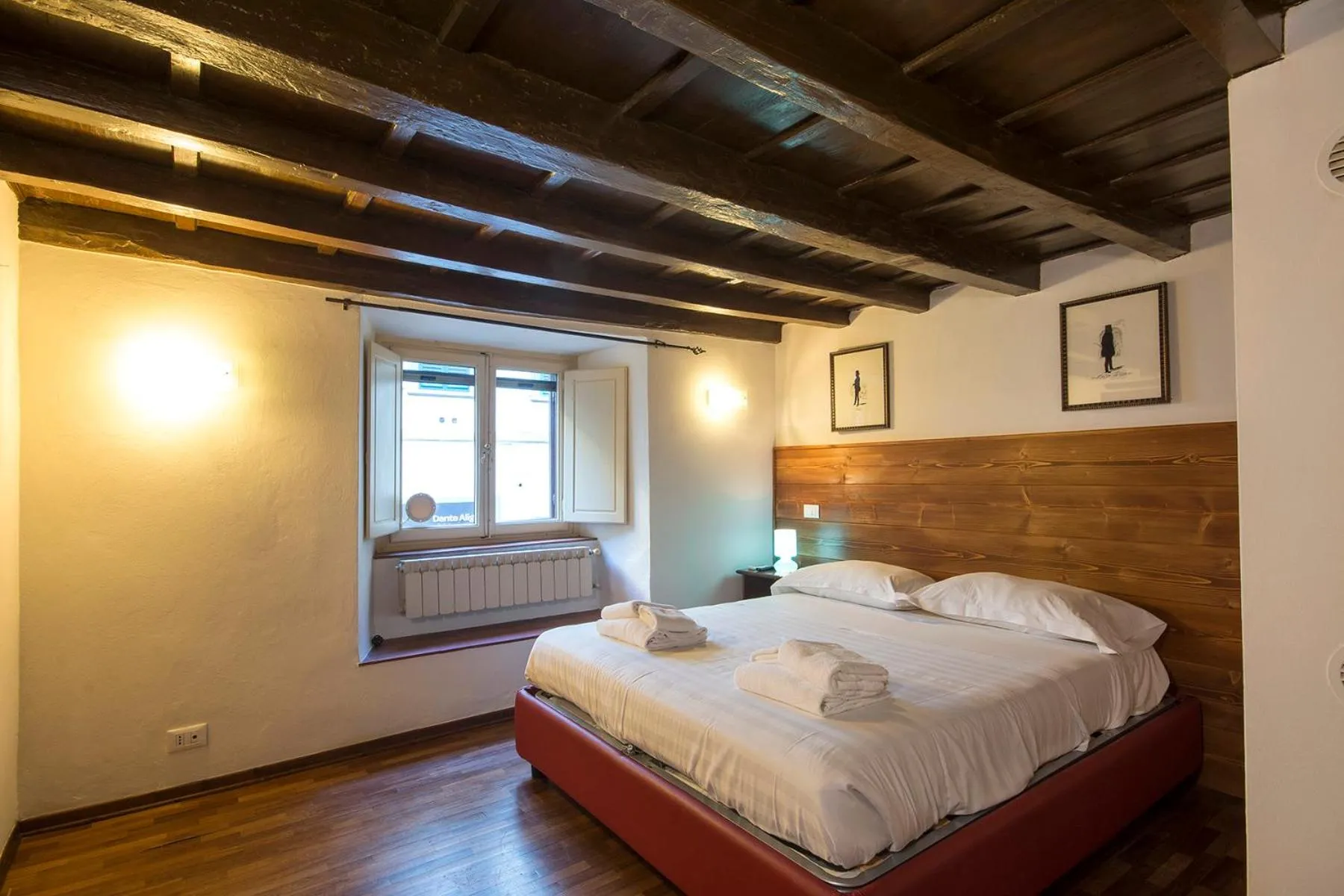 Bedroom, Bed in Calzaiuoli loft