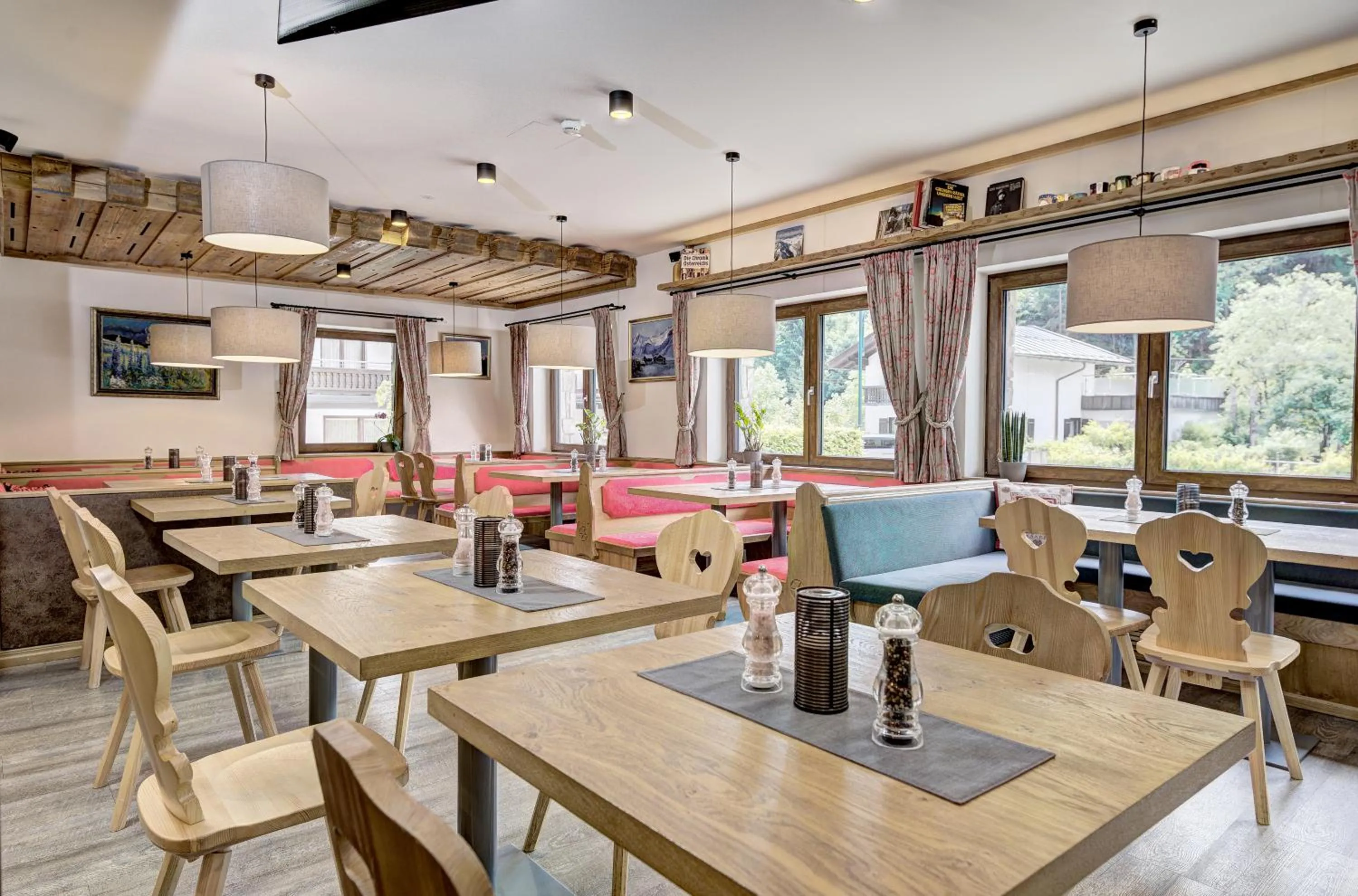 Restaurant/places to eat in Das Glemm Hotel - Joker Card Partner