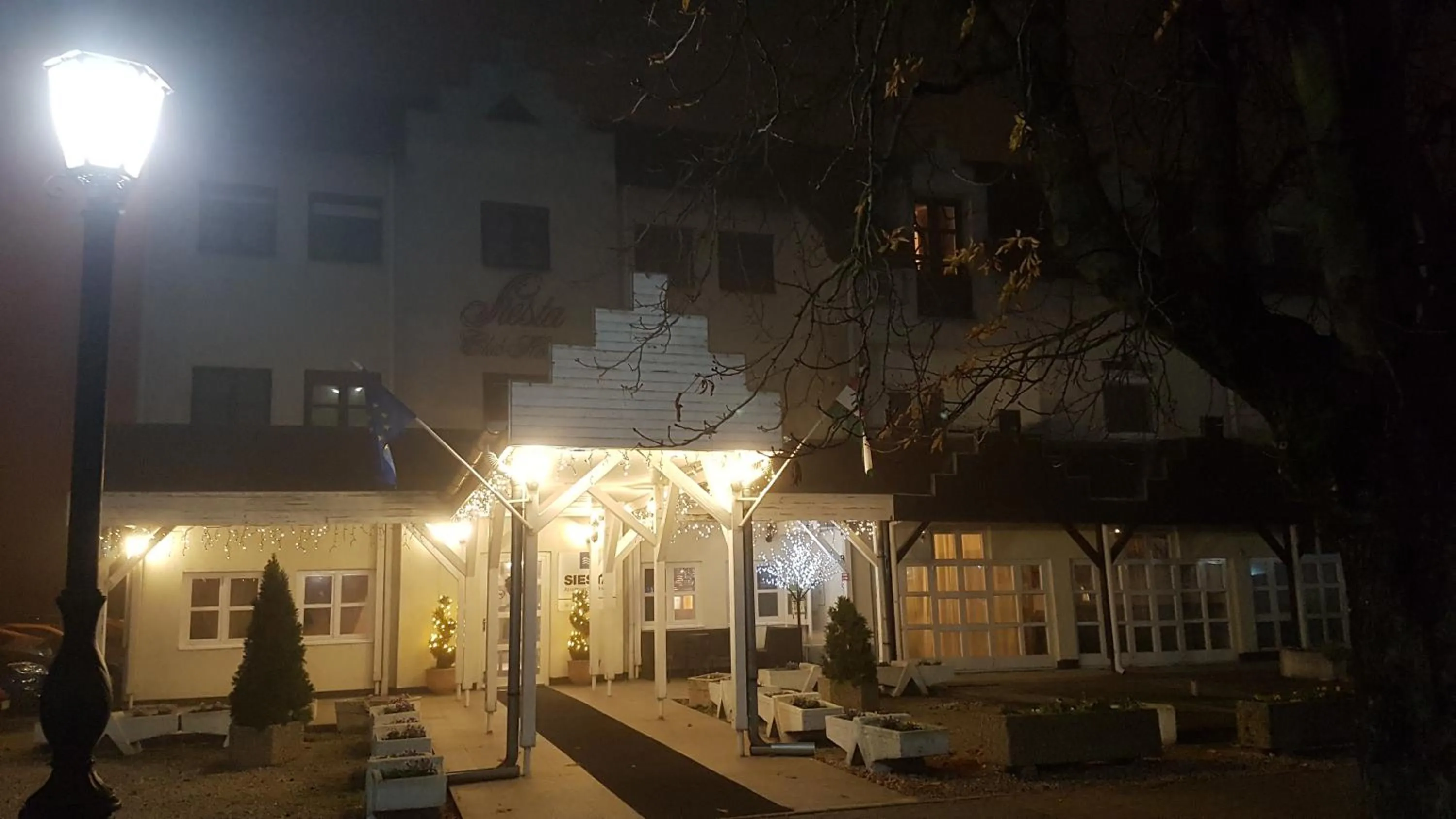 Siesta Club Apartman Harkány