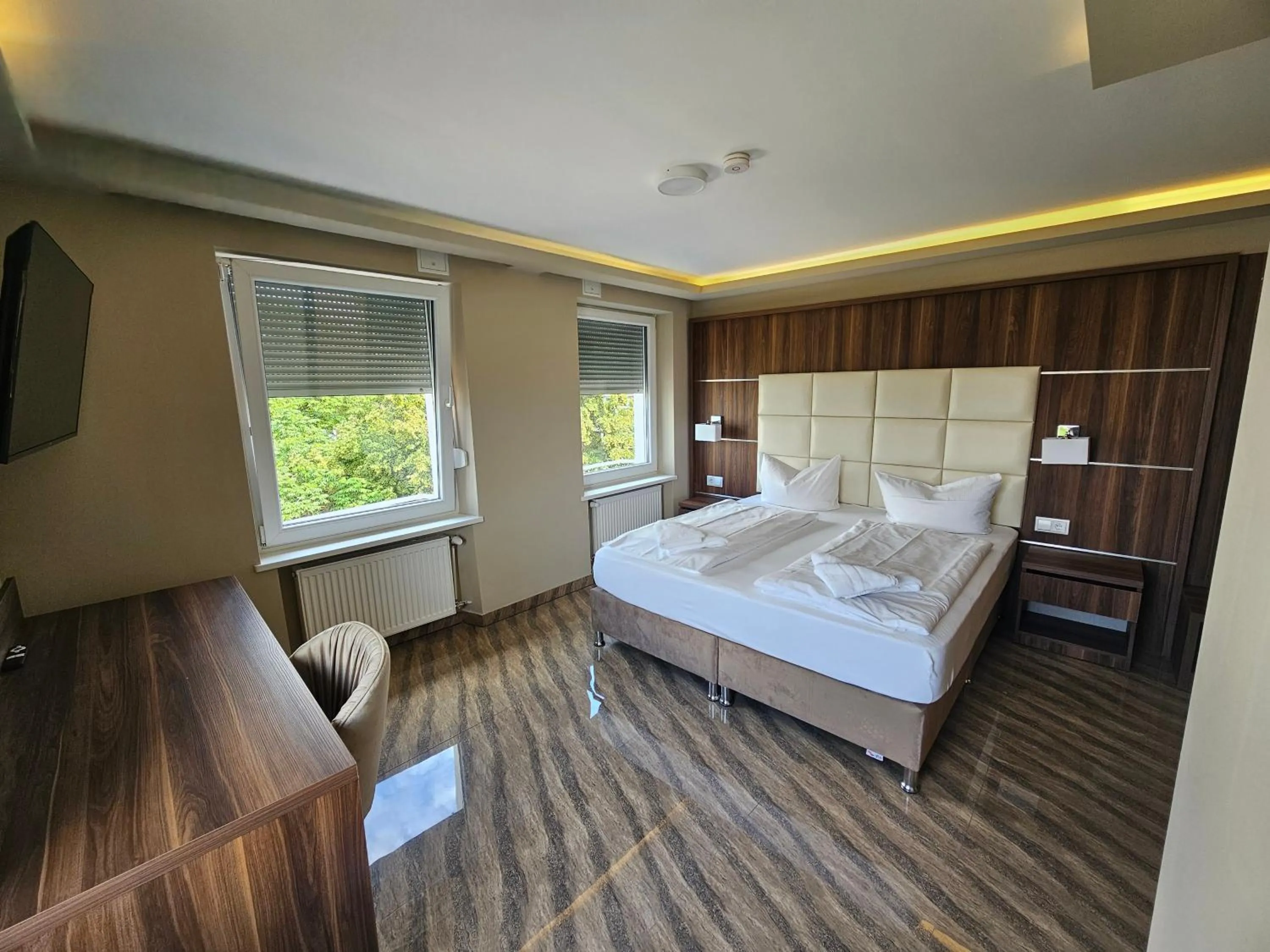 Bedroom, Bed in Hotel City Faber