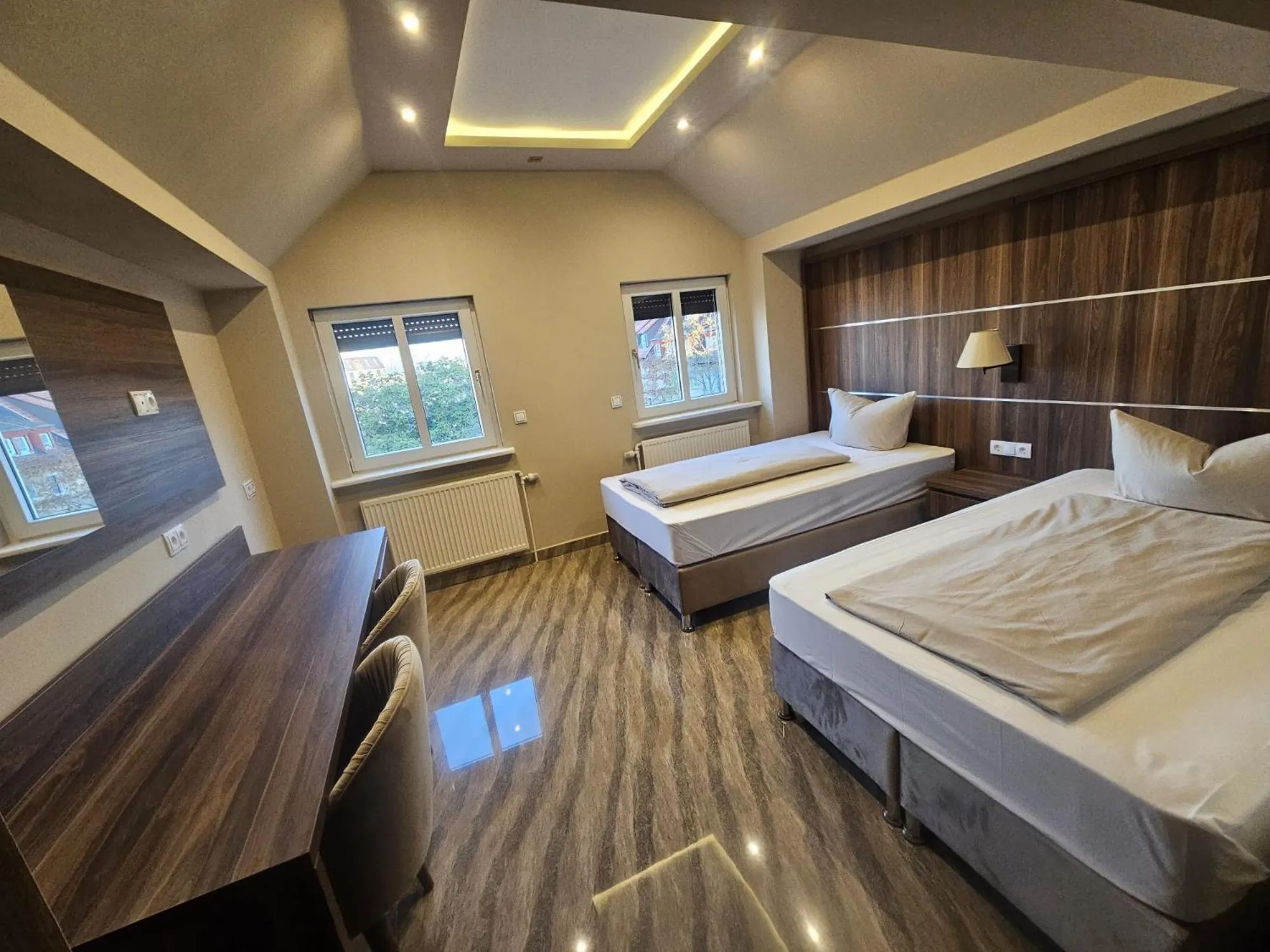 Bedroom, Bed in Hotel City Faber