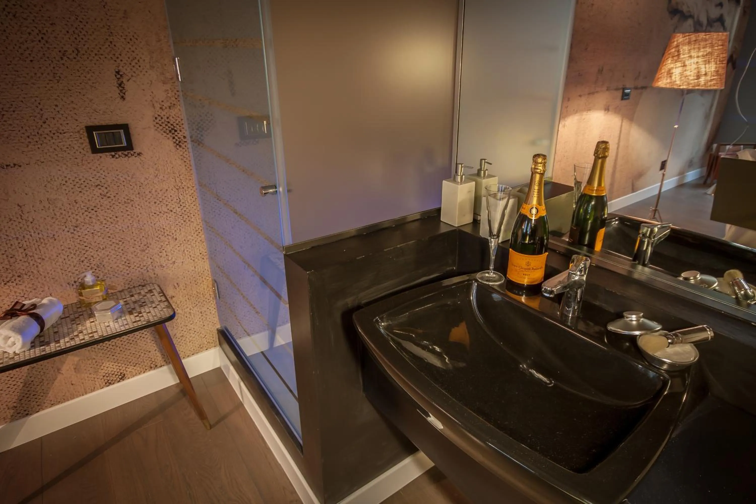 Bathroom in Frattina 57