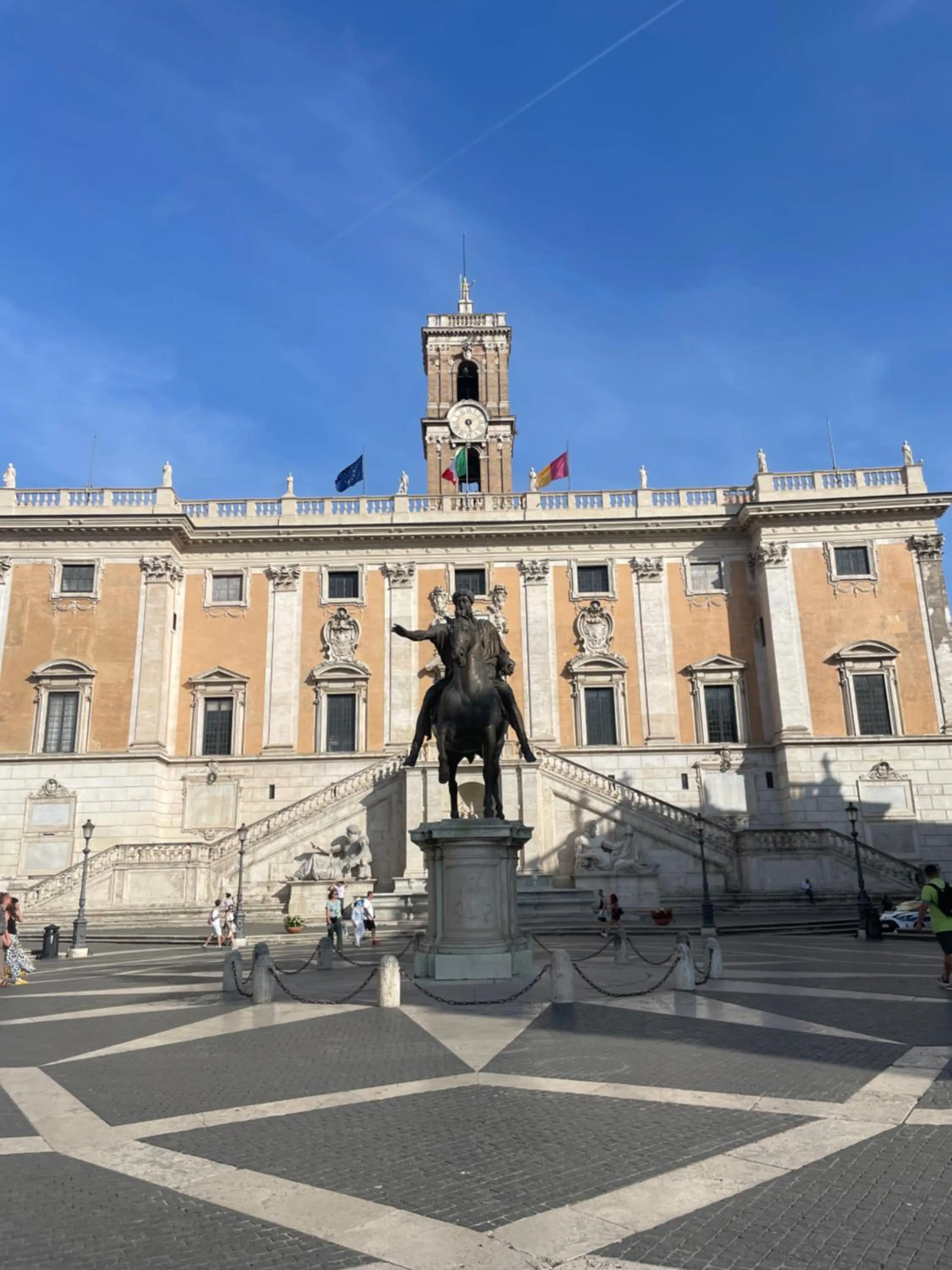 Nearby landmark in Frattina 57