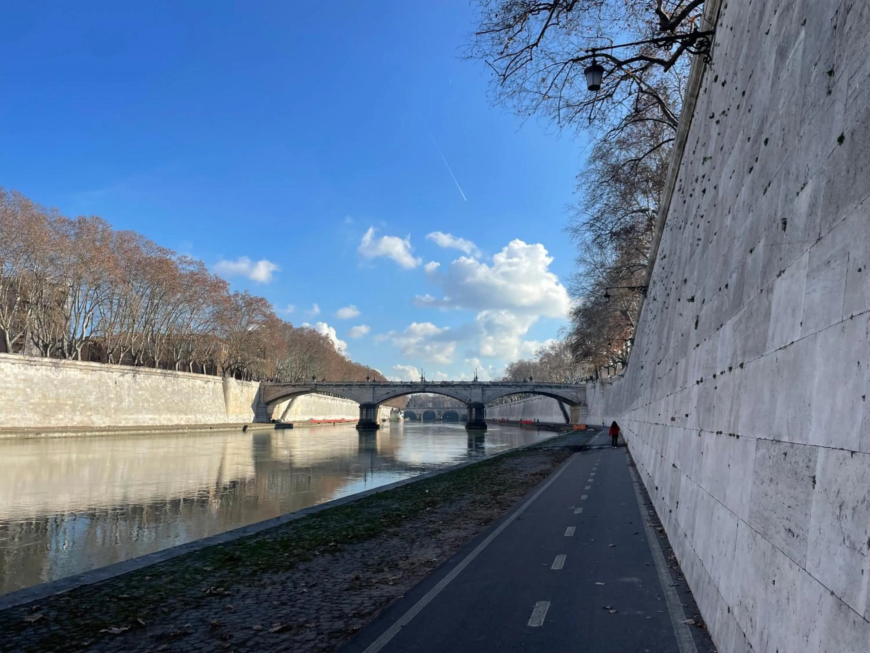 Nearby landmark in Frattina 57