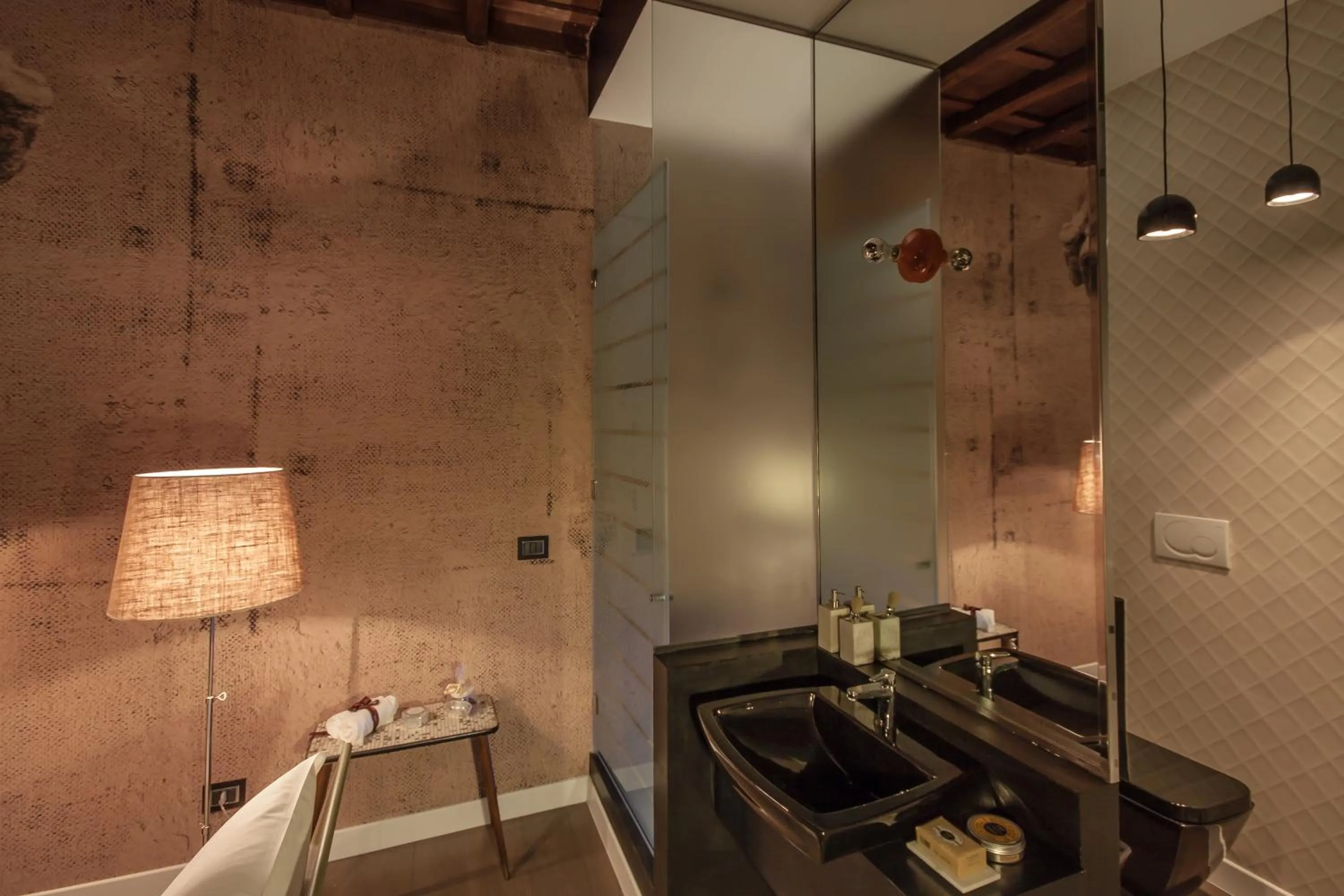 Bathroom in Frattina 57