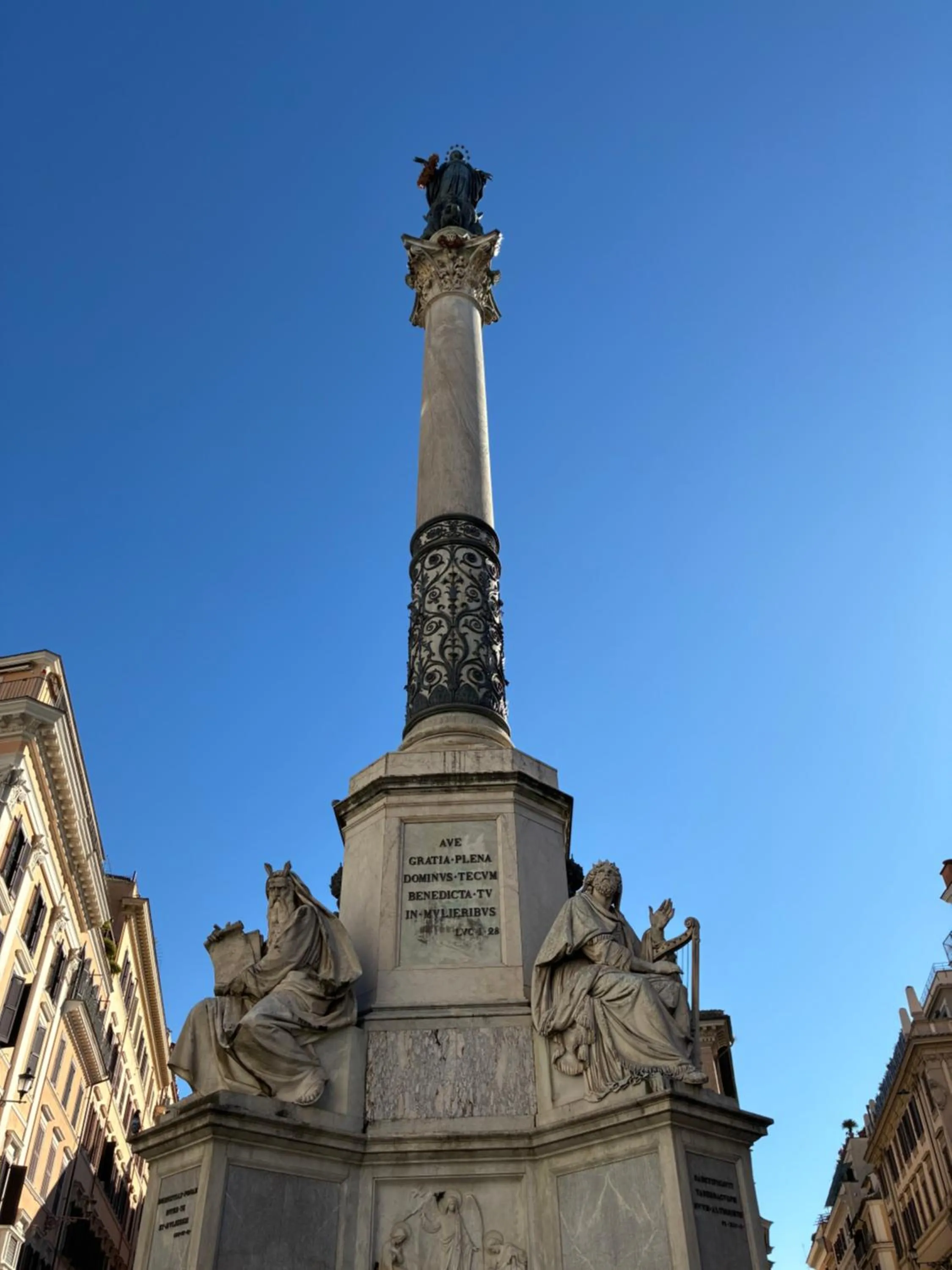 Nearby landmark in Frattina 57