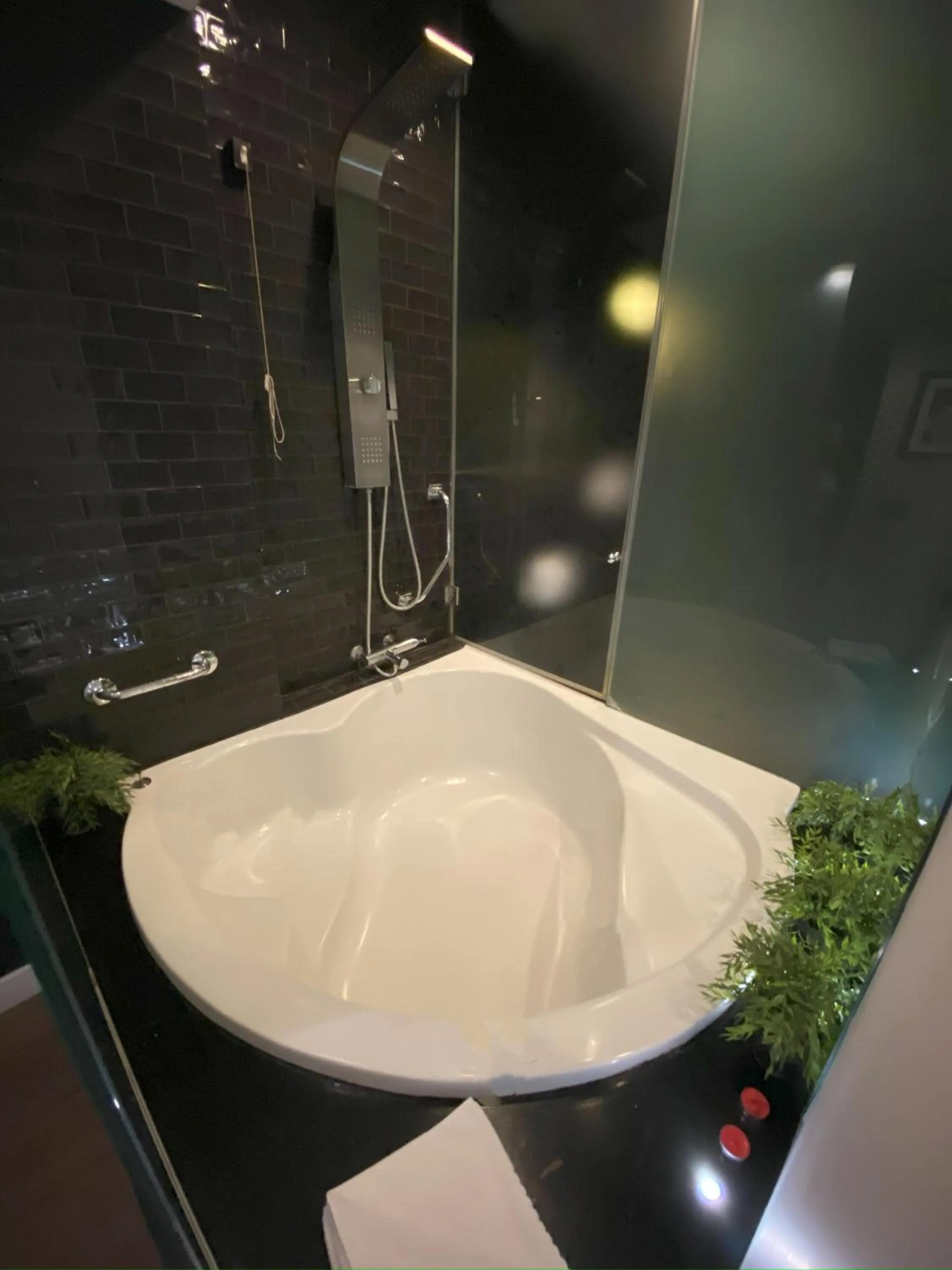 Shower in Frattina 57