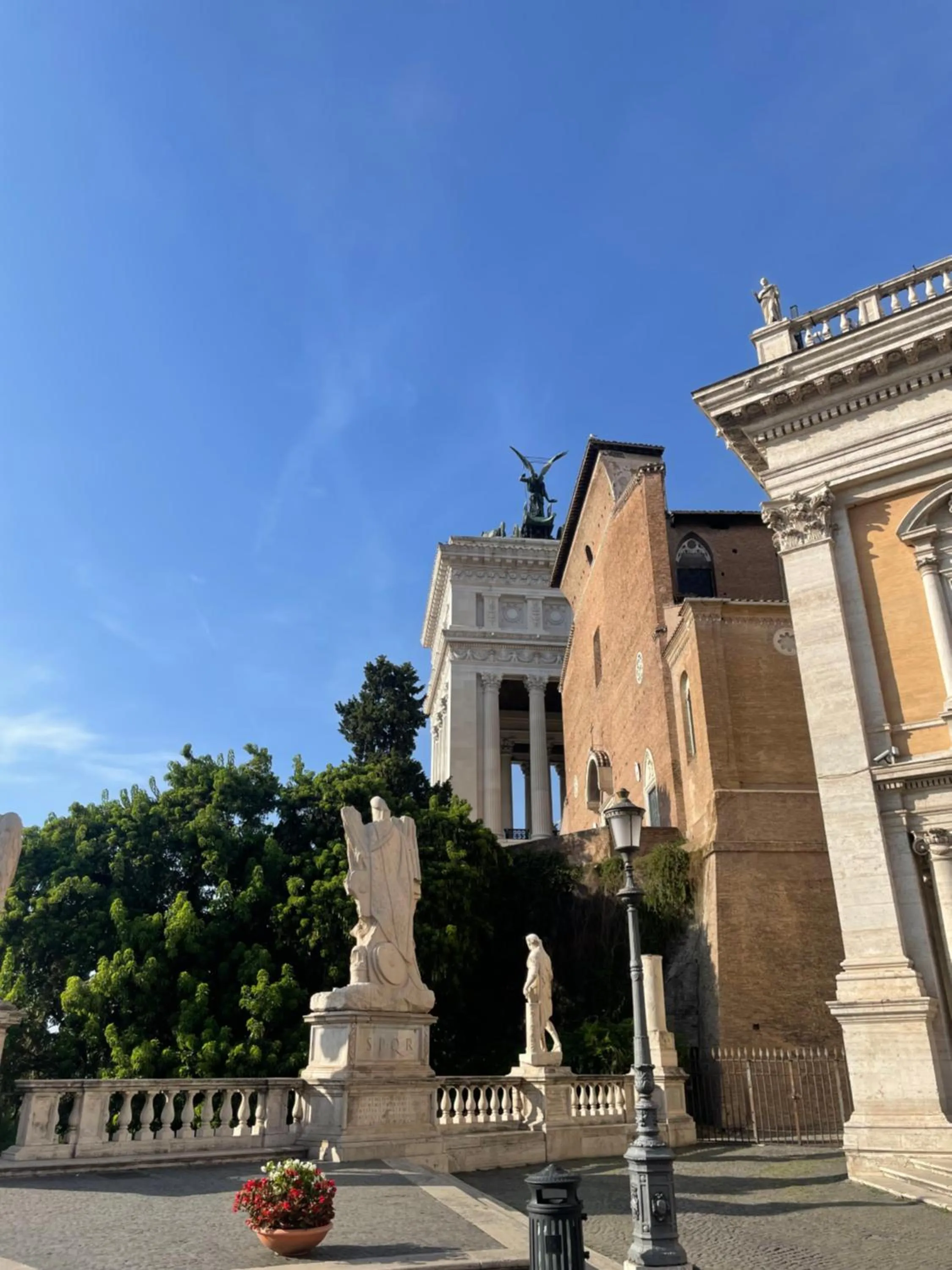 Nearby landmark in Frattina 57